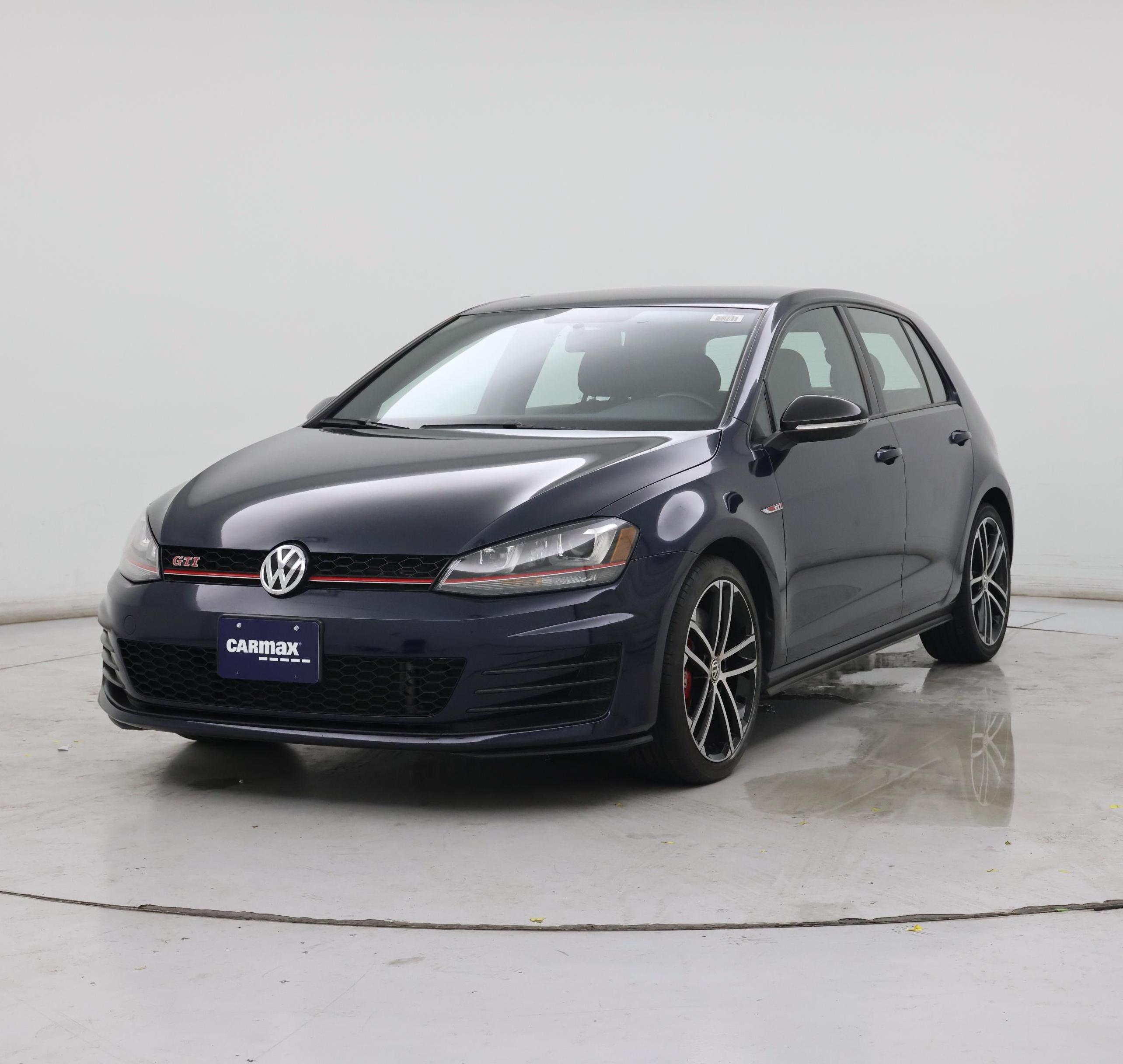 Thumbnail: 2017 Volkswagen Golf - 4