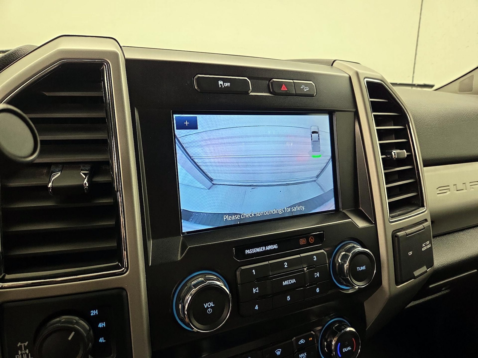 2021 Ford F-250 Super Duty Lariat - Photo 16