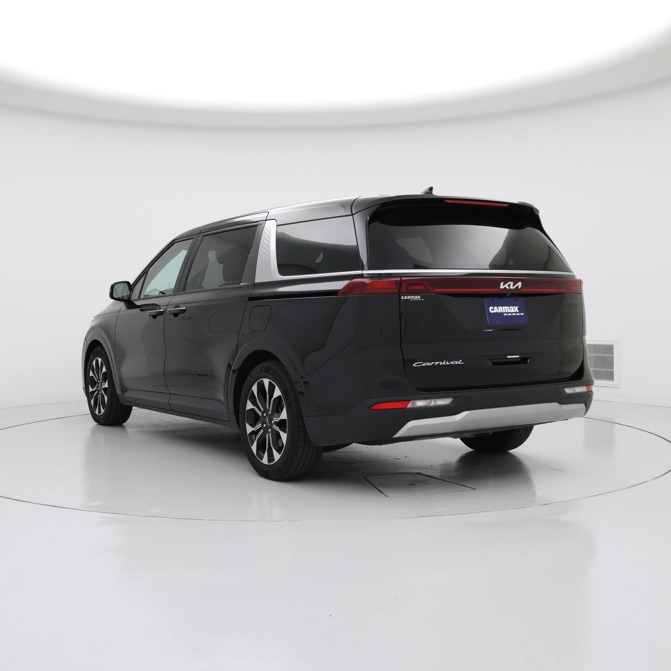 Thumbnail: 2022 Kia Carnival - 2