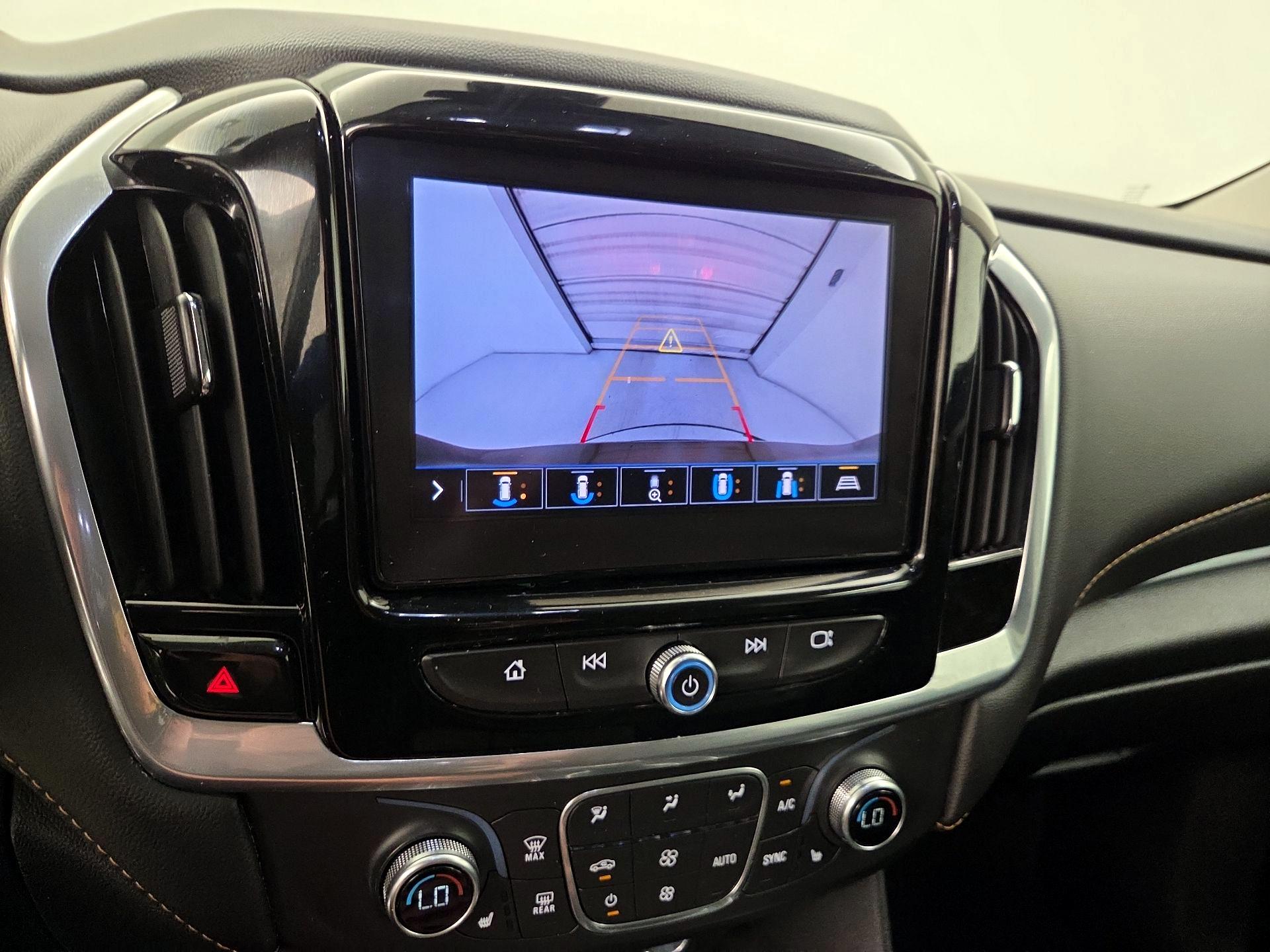 Thumbnail: 2020 Chevrolet Traverse - 14