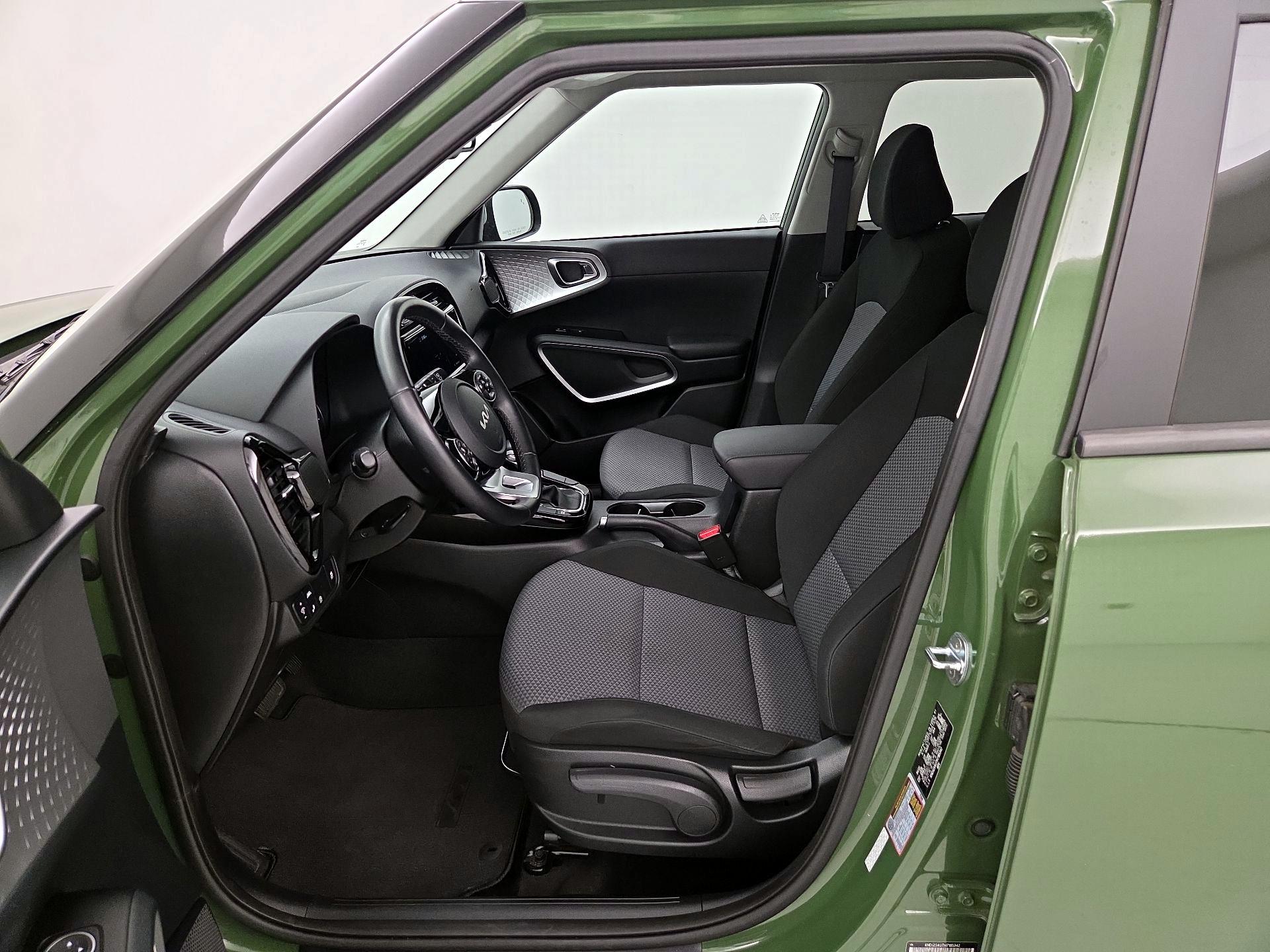 Thumbnail: 2022 Kia Soul - 11