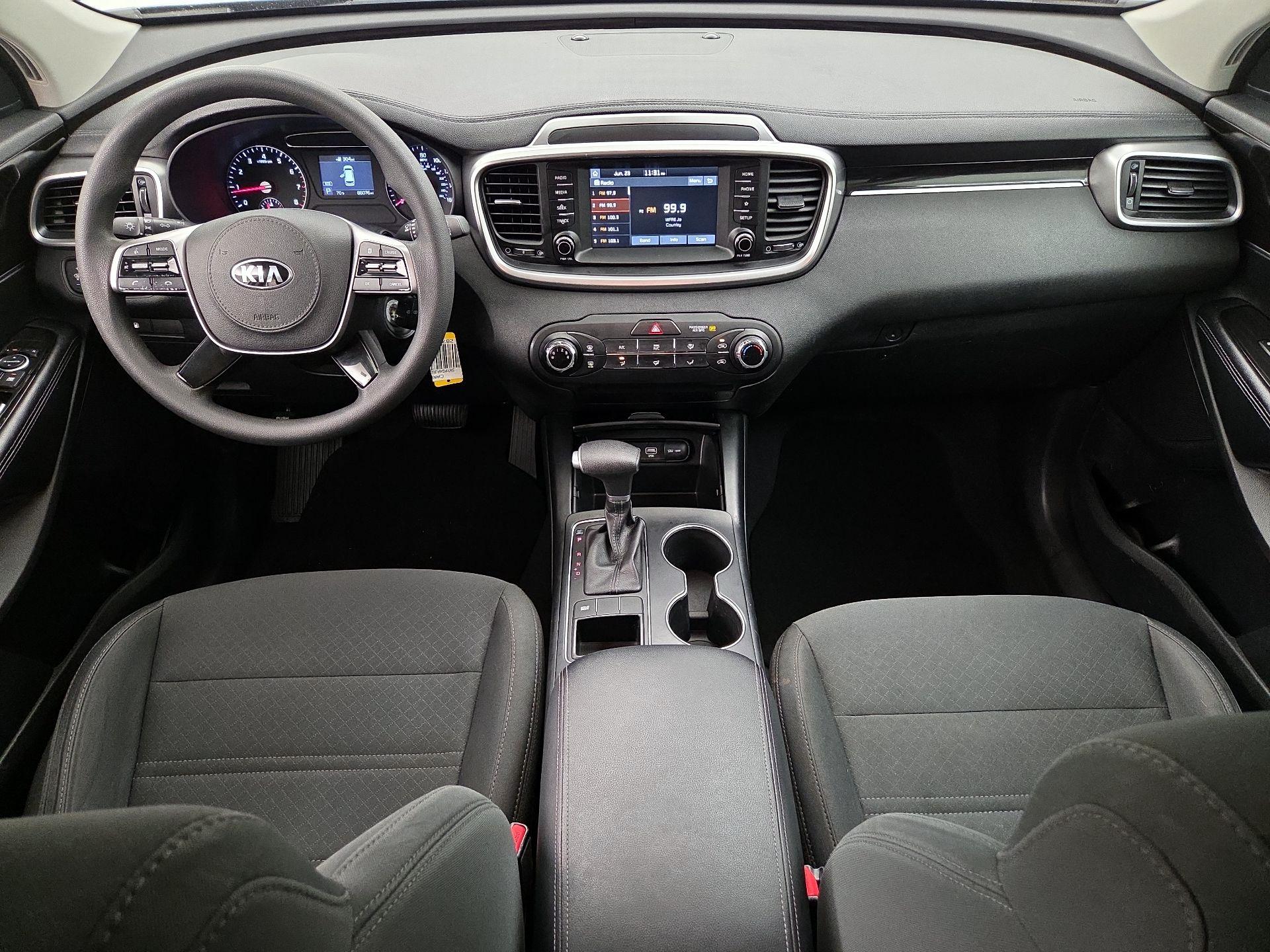 Thumbnail: 2020 Kia Sorento - 9