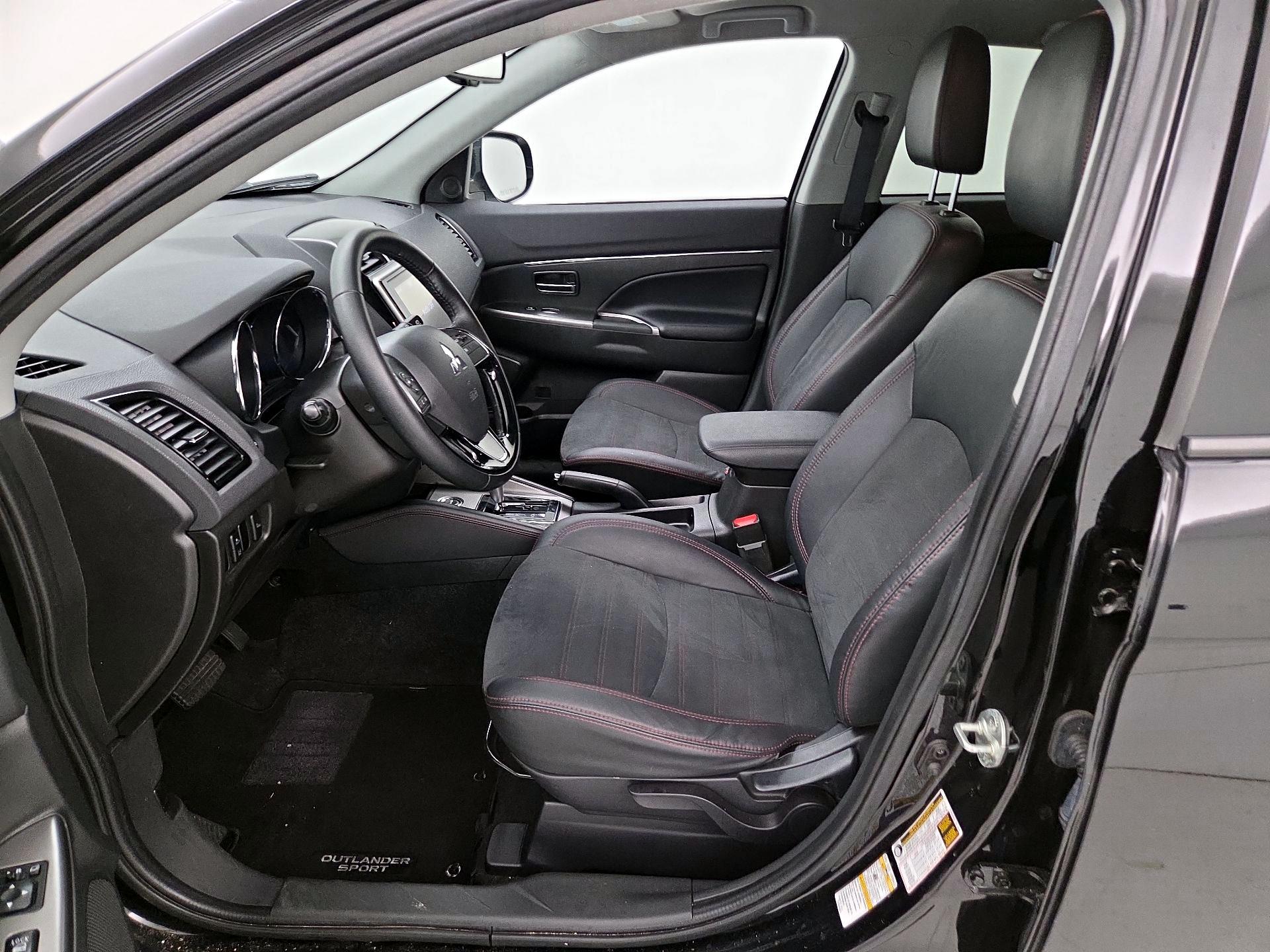 Thumbnail: 2023 Mitsubishi Outlander Sport - 11