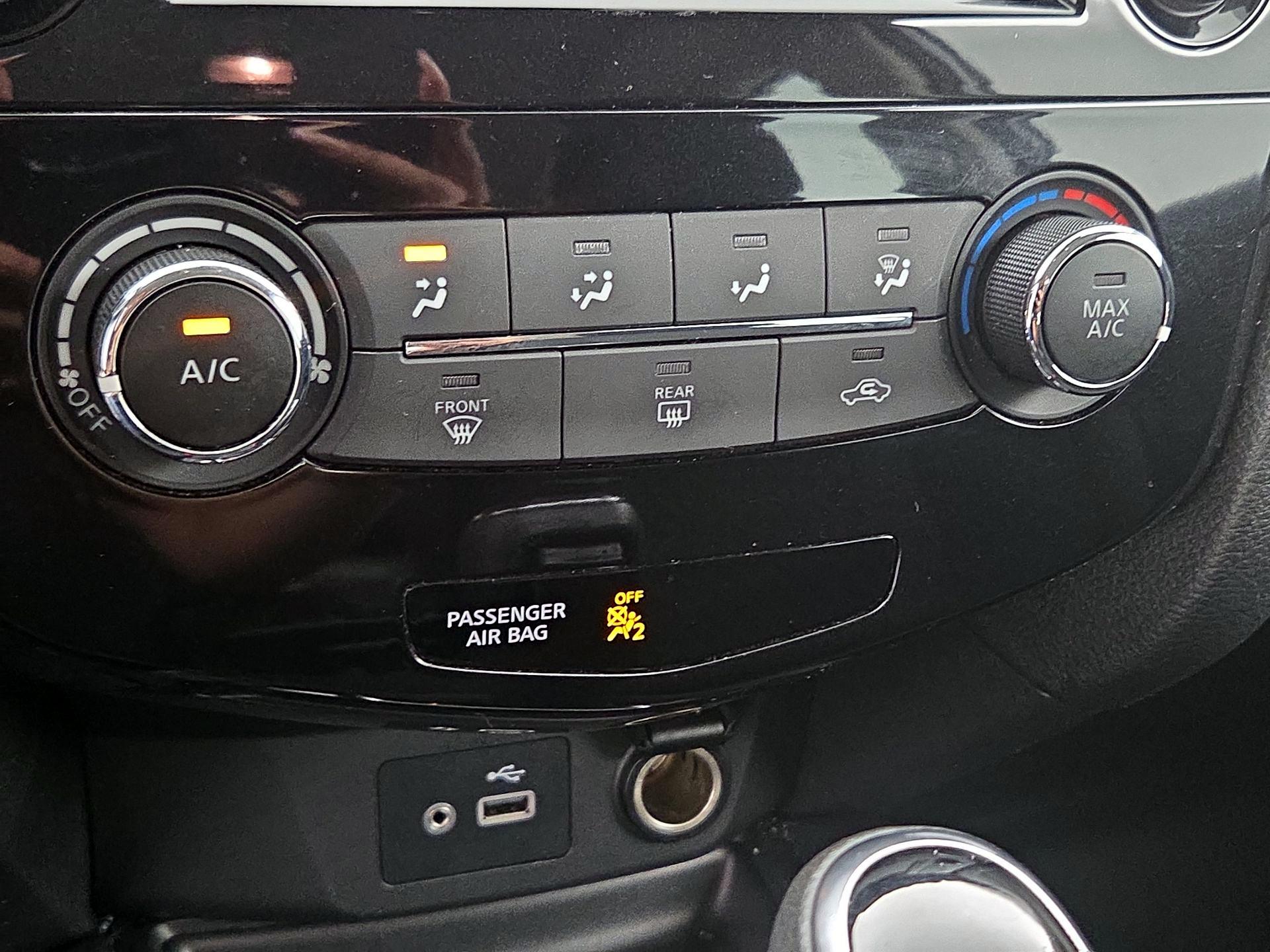 Thumbnail: 2019 Nissan Rogue - 16