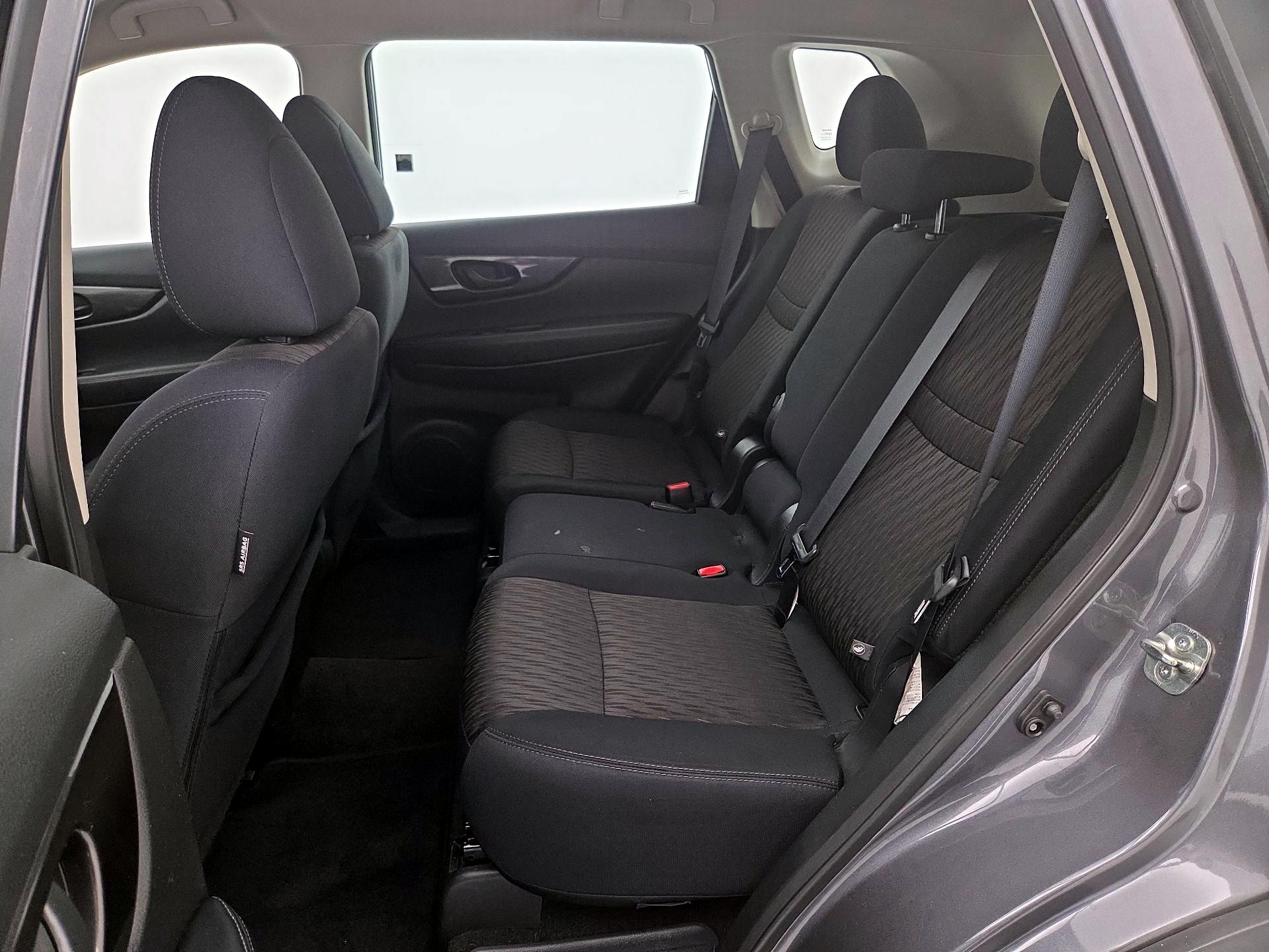 Thumbnail: 2019 Nissan Rogue - 19