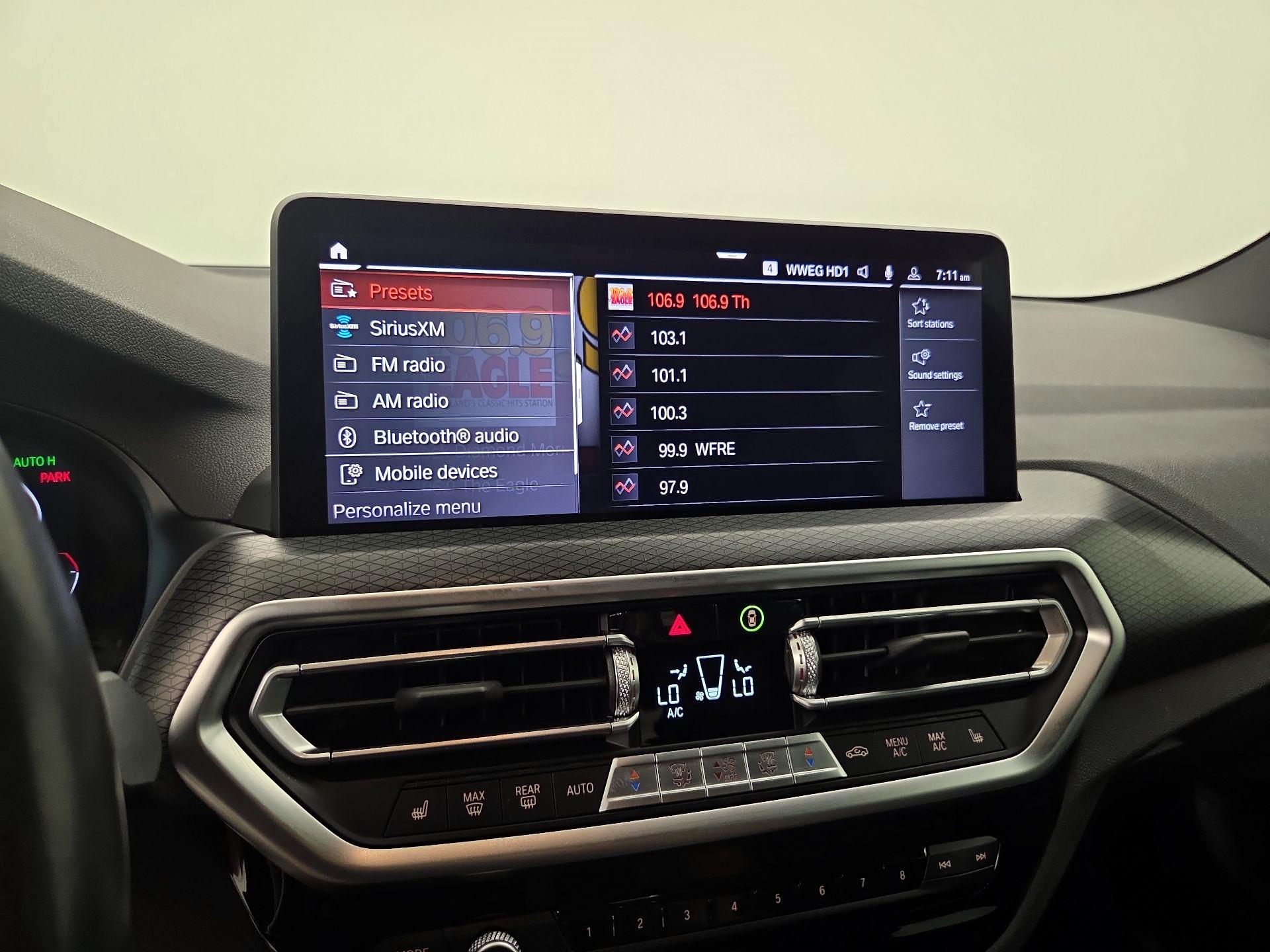 Thumbnail: 2023 BMW X3 - 16