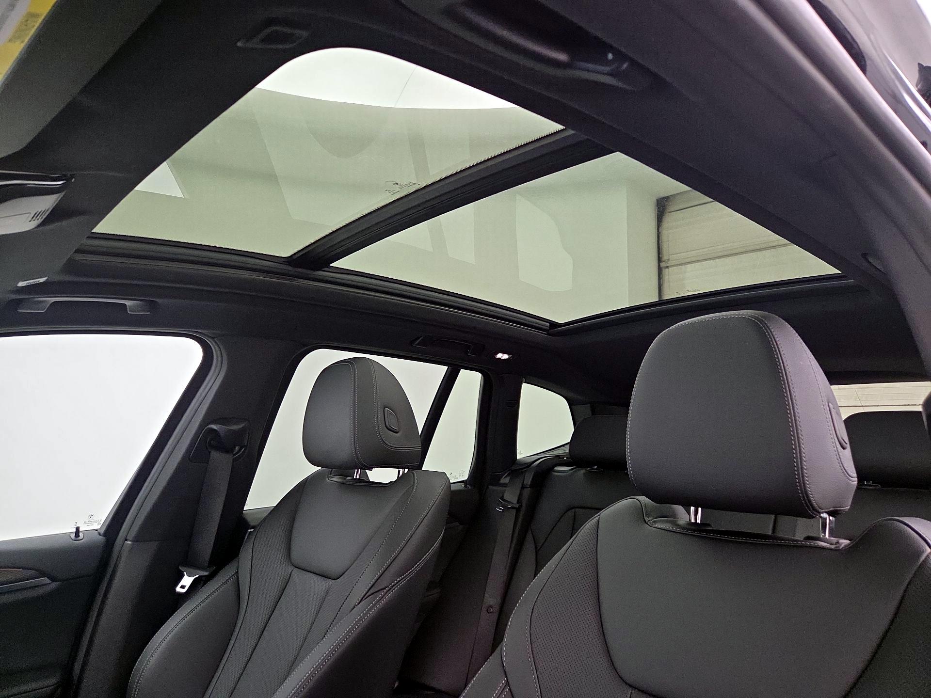 Thumbnail: 2023 BMW X3 - 20