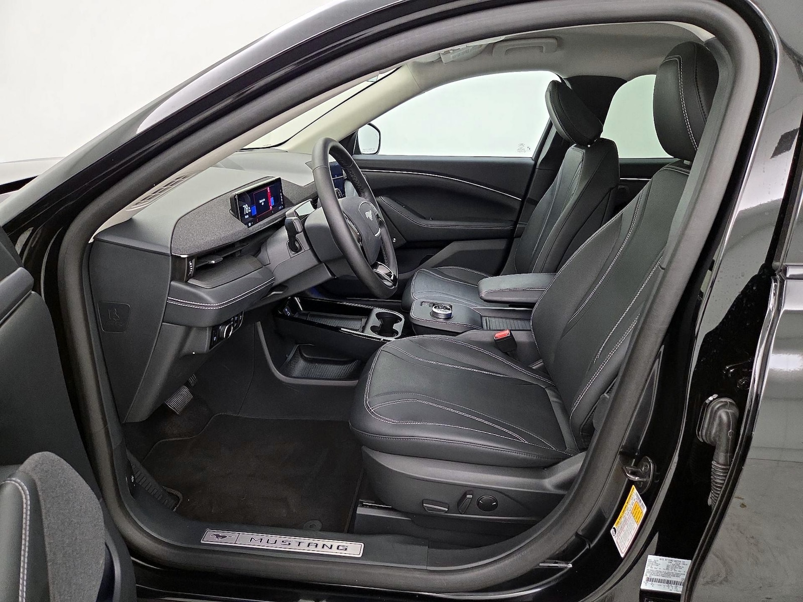 2023 Ford Mustang Mach-E Premium AWD - Photo 12