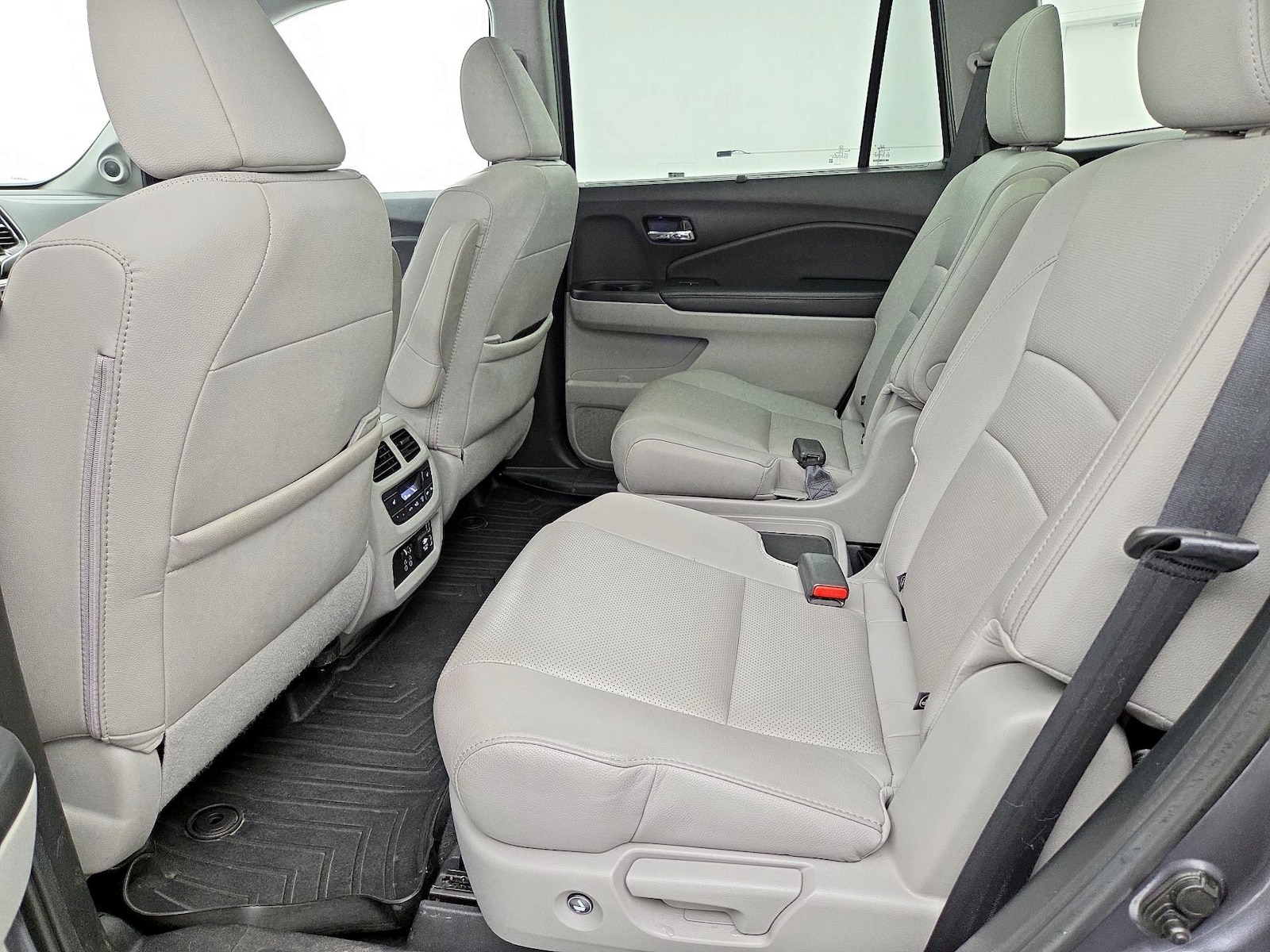 2021 Honda Pilot Elite - Photo 22