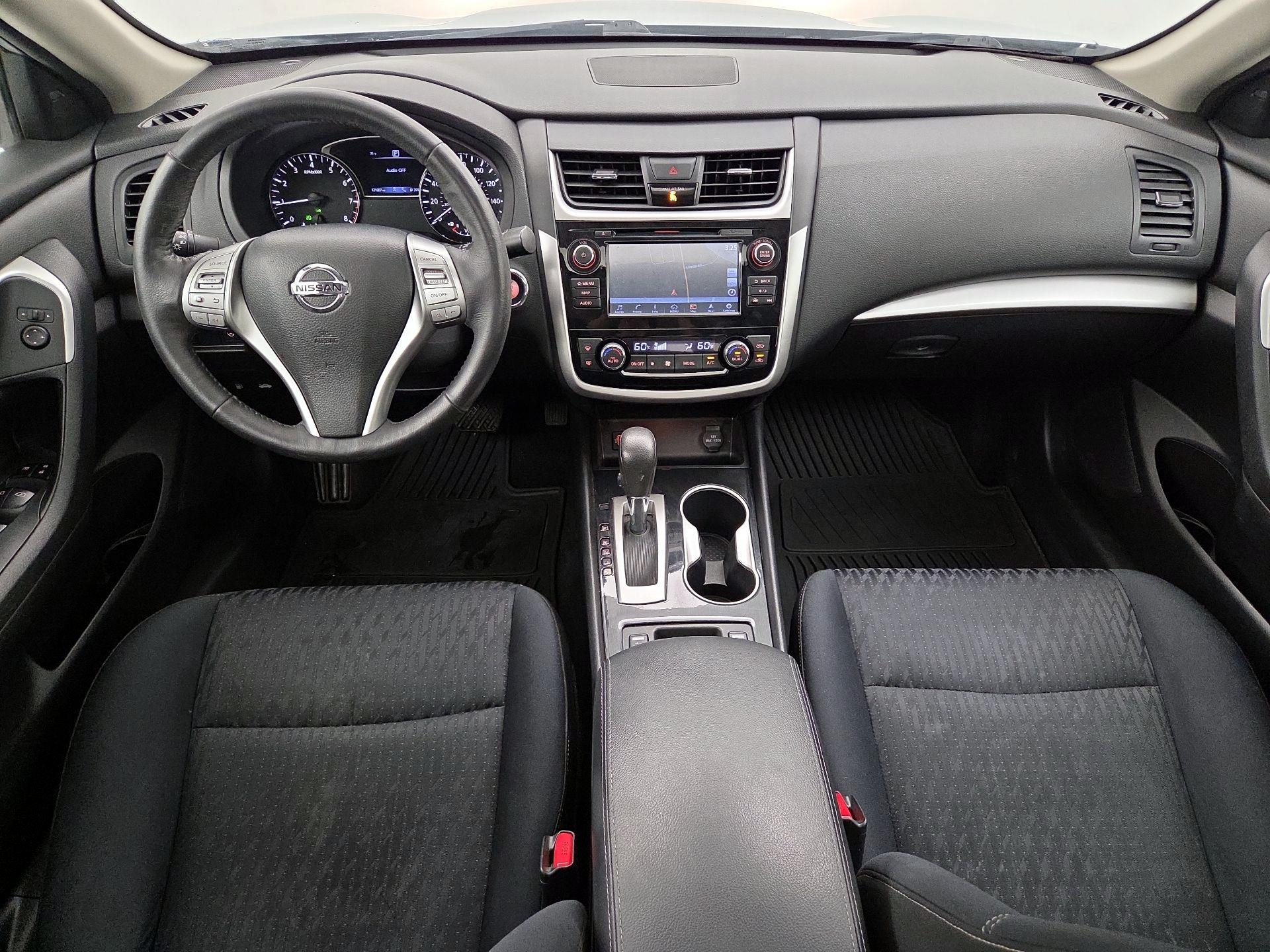 Thumbnail: 2018 Nissan Altima - 9