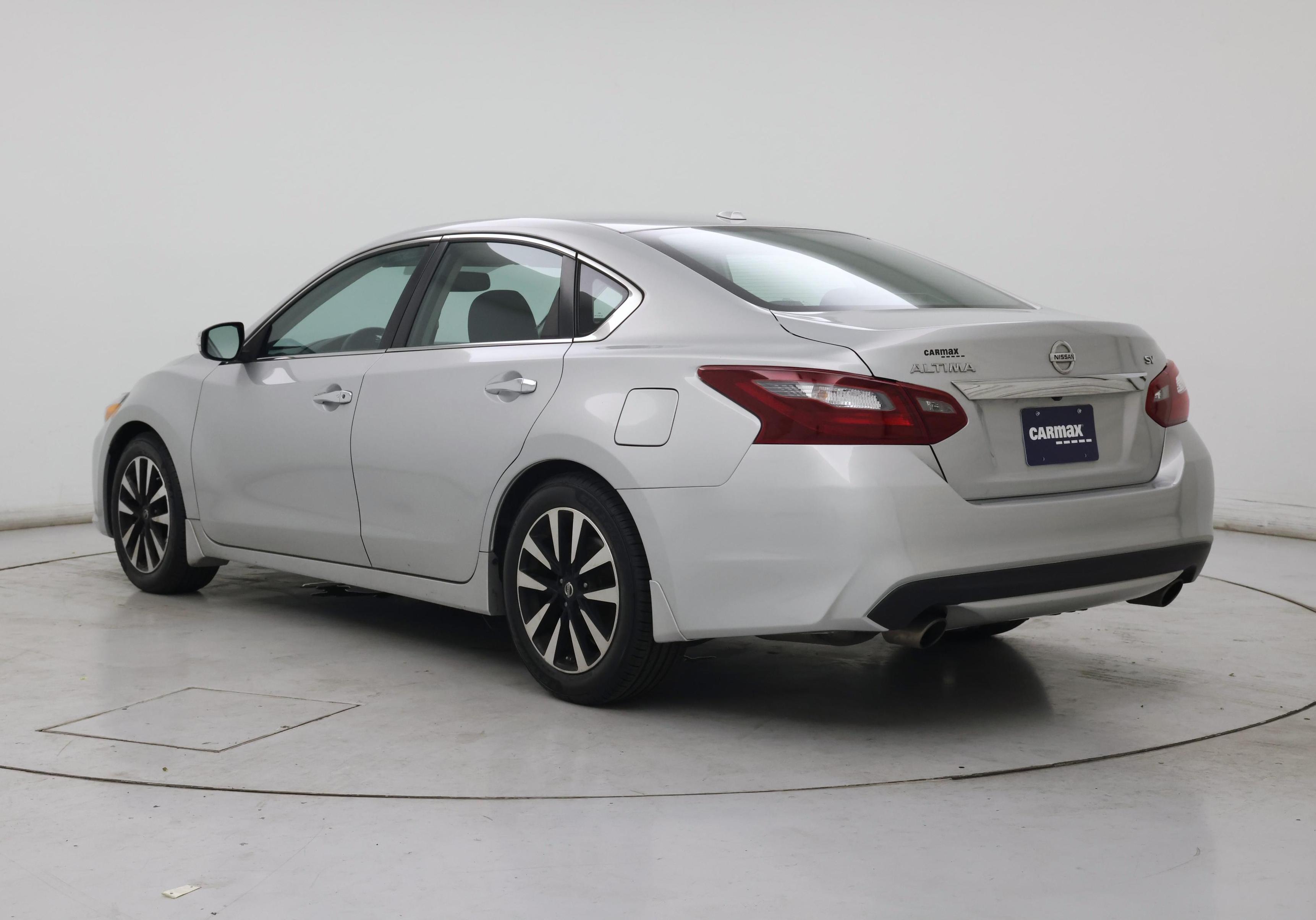 Thumbnail: 2018 Nissan Altima - 2