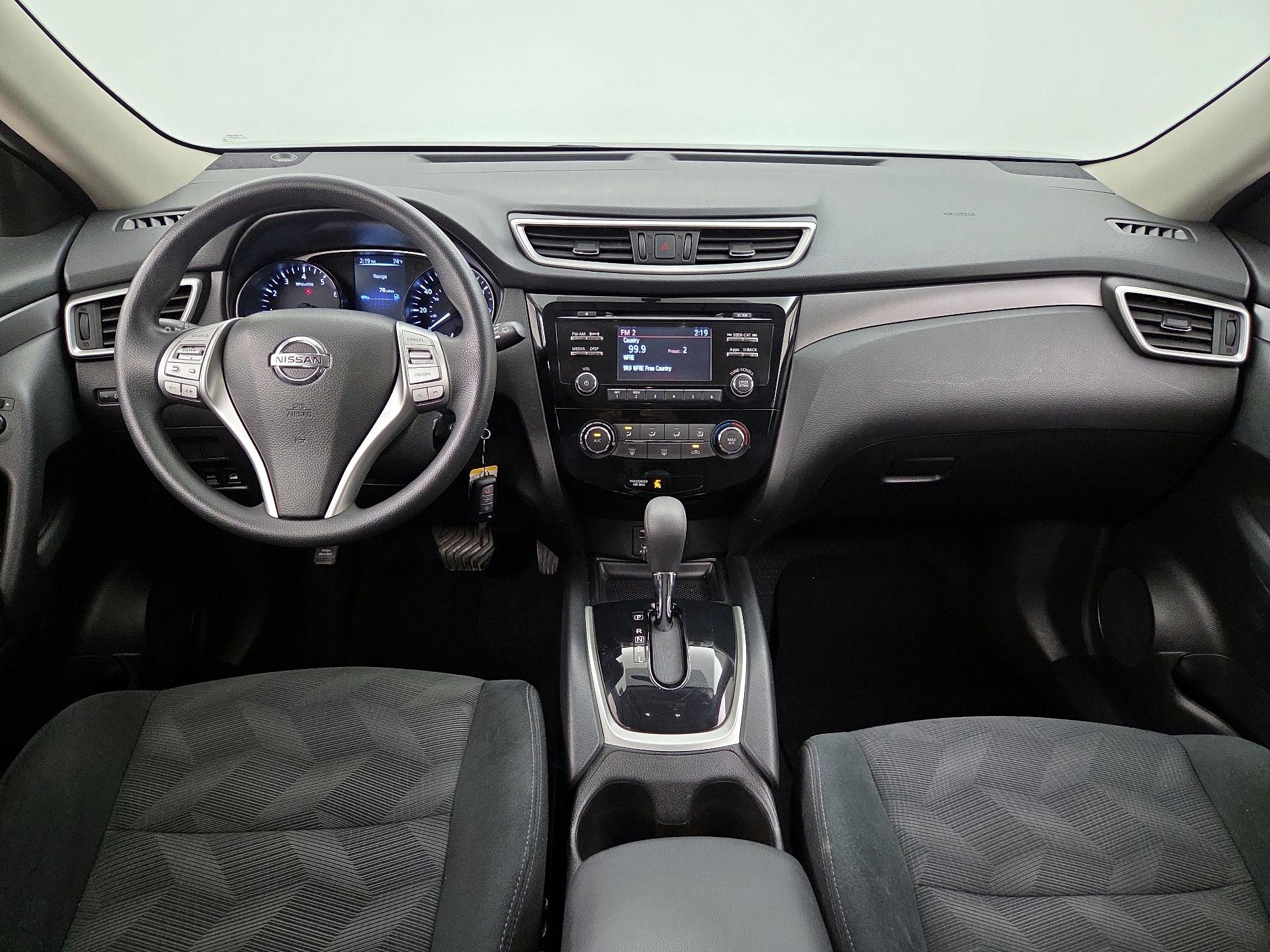 Thumbnail: 2016 Nissan Rogue - 9