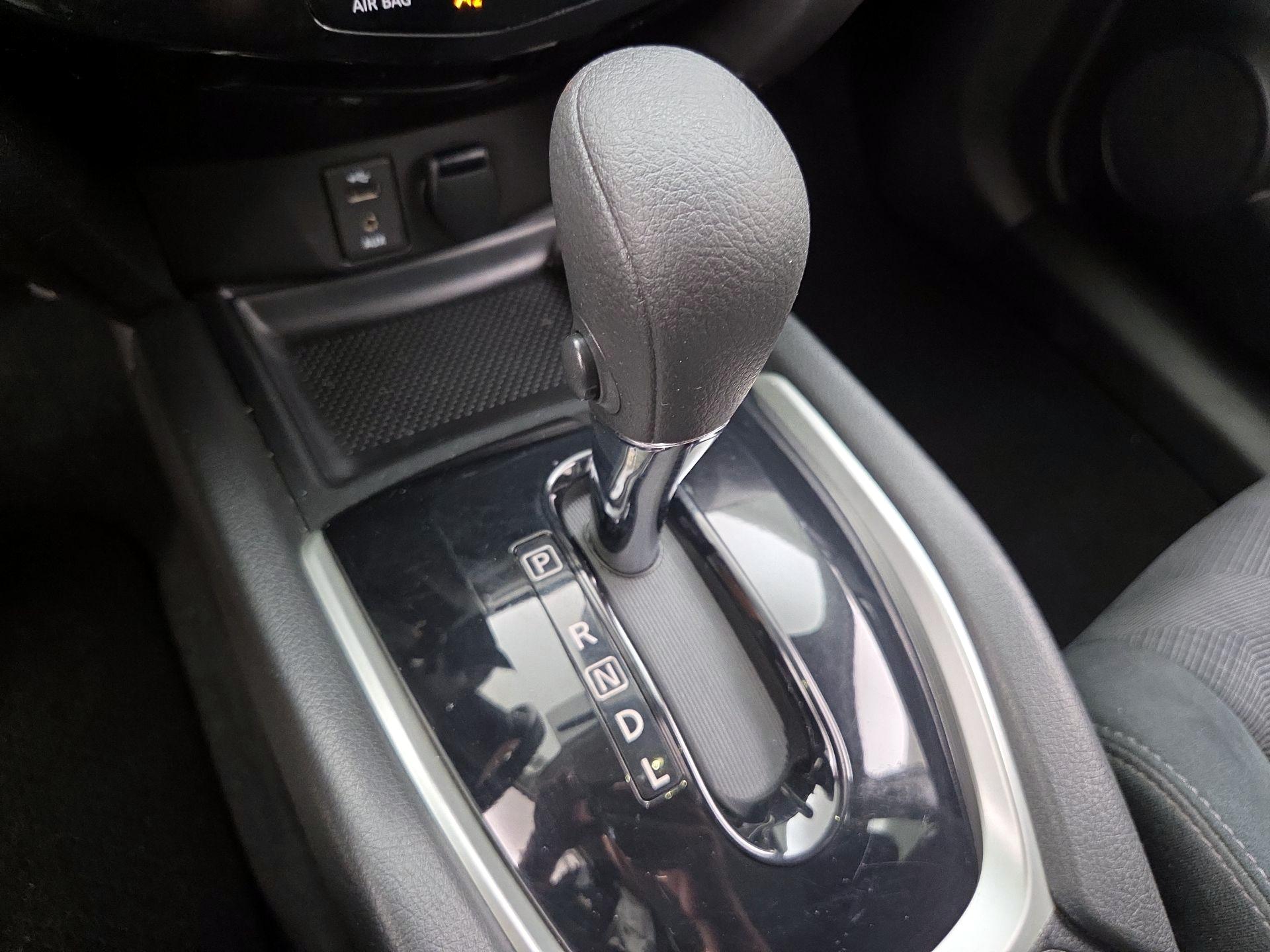Thumbnail: 2016 Nissan Rogue - 17