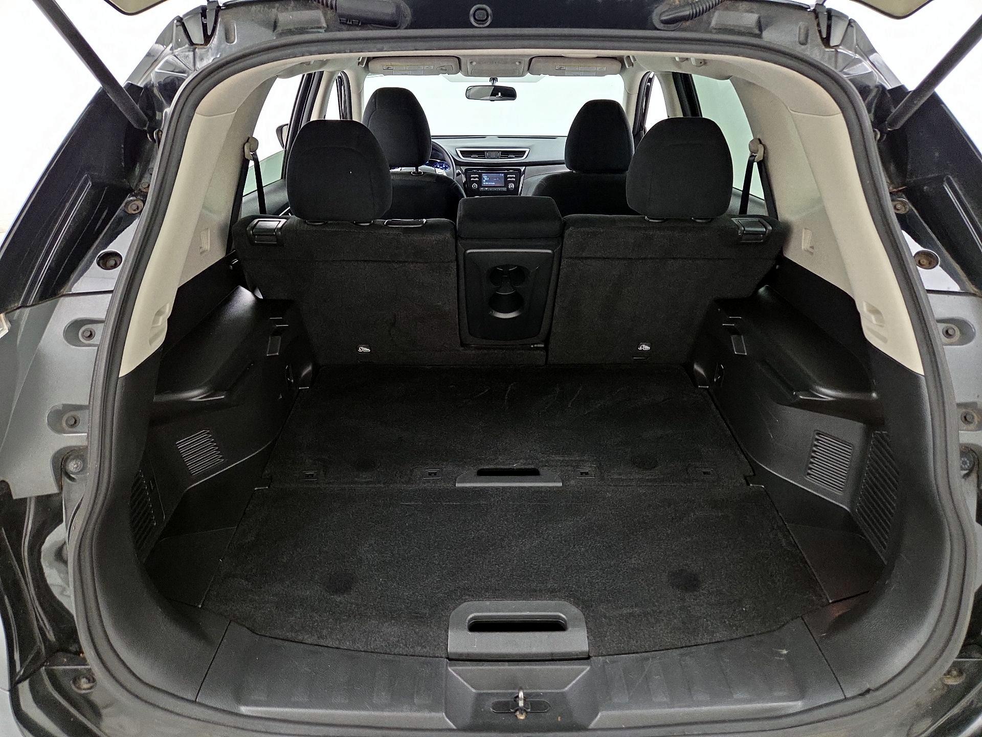 Thumbnail: 2016 Nissan Rogue - 20