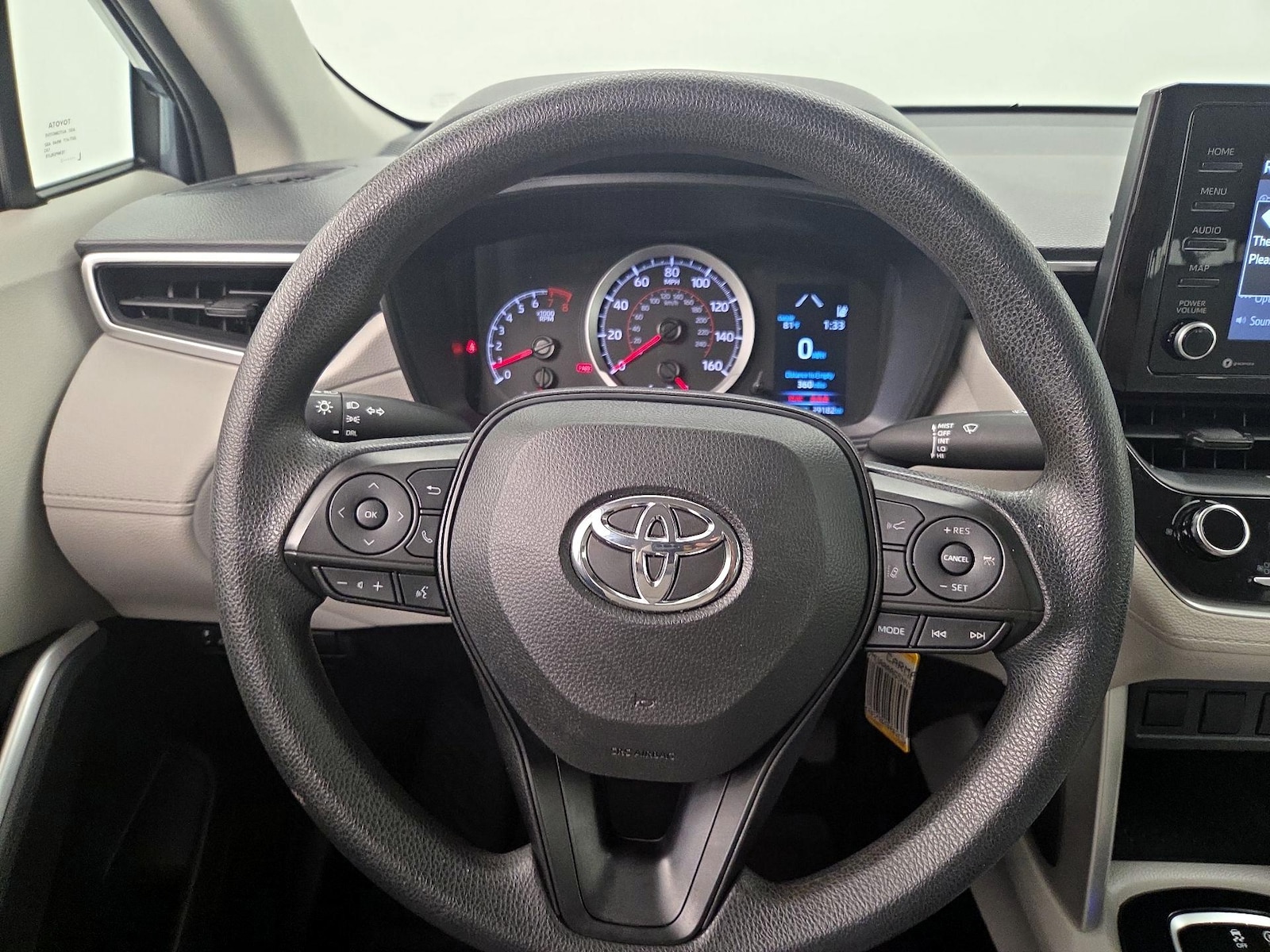 2022 Toyota Corolla Cross L - Photo 11