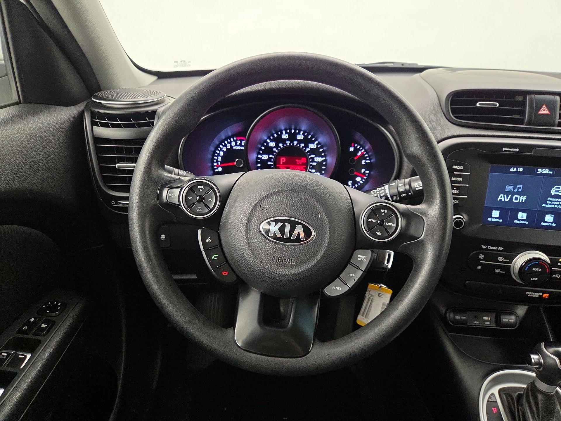 Thumbnail: 2019 Kia Soul - 10