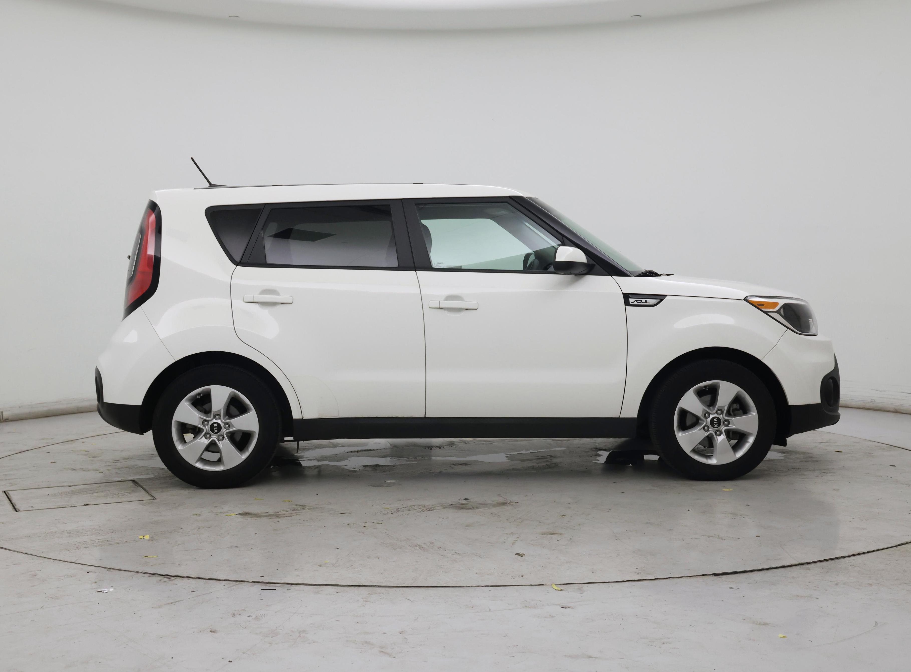 Thumbnail: 2019 Kia Soul - 7