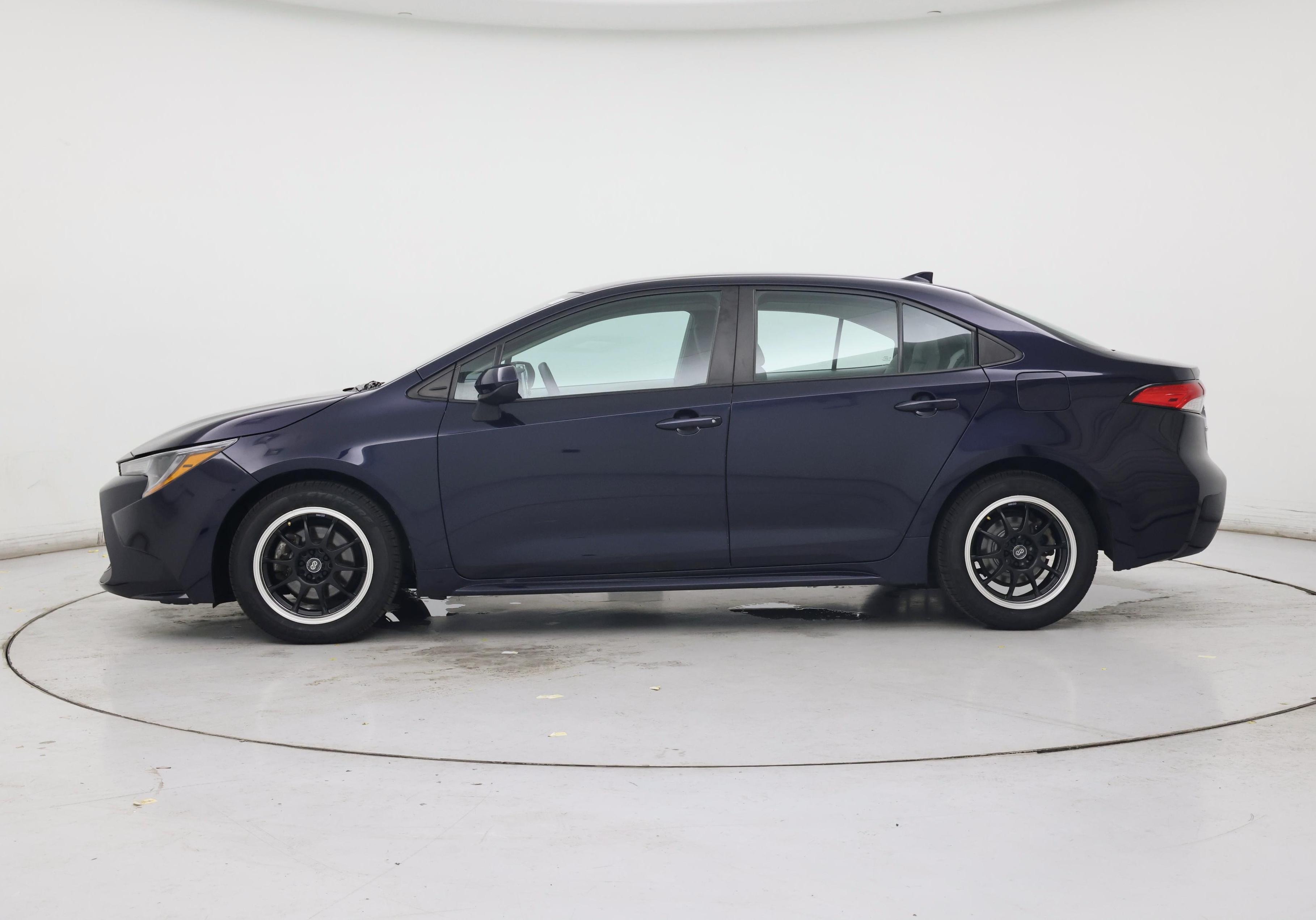 Thumbnail: 2021 Toyota Corolla - 3
