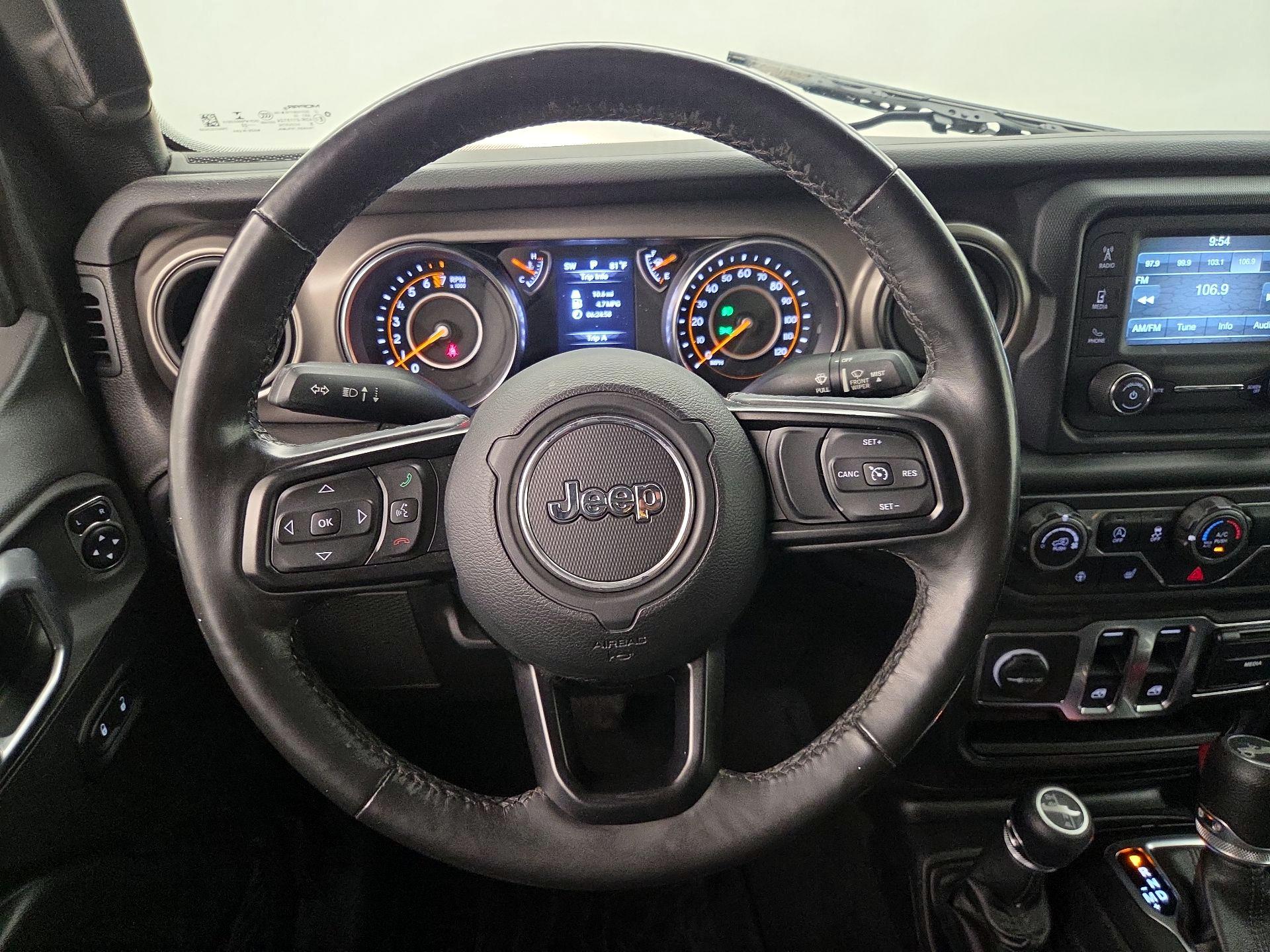 Thumbnail: 2019 Jeep Wrangler - 10
