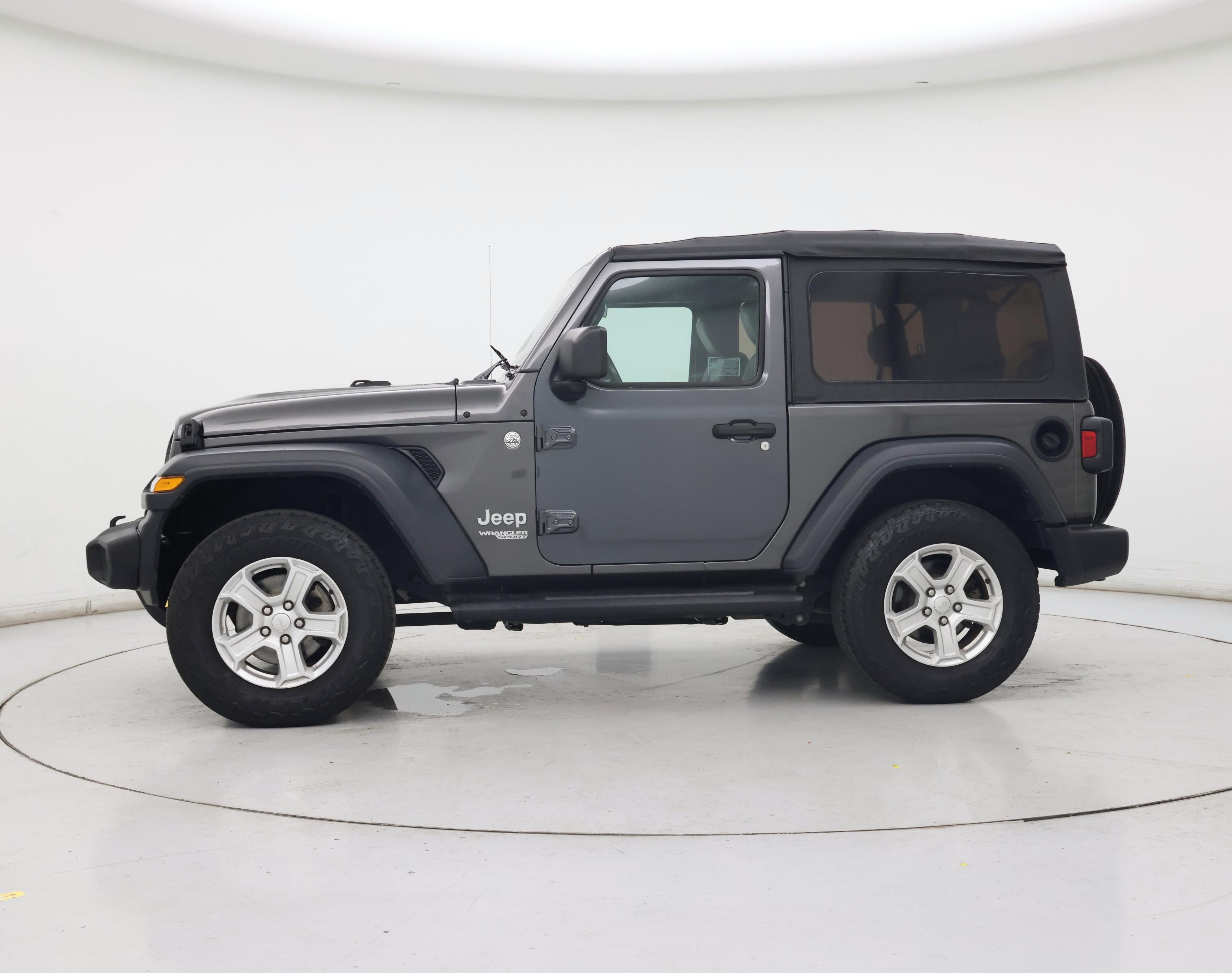 Thumbnail: 2019 Jeep Wrangler - 3