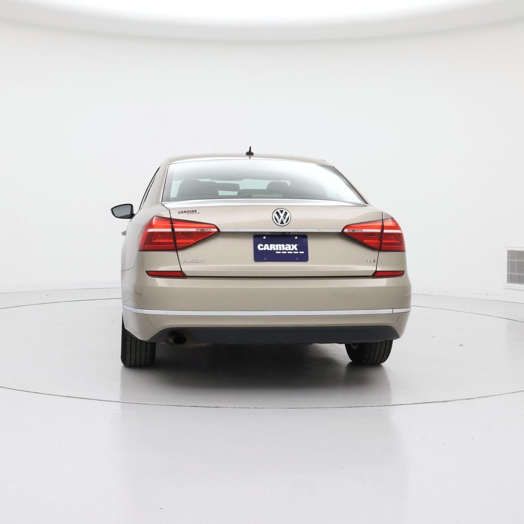 Thumbnail: 2016 Volkswagen Passat - 6