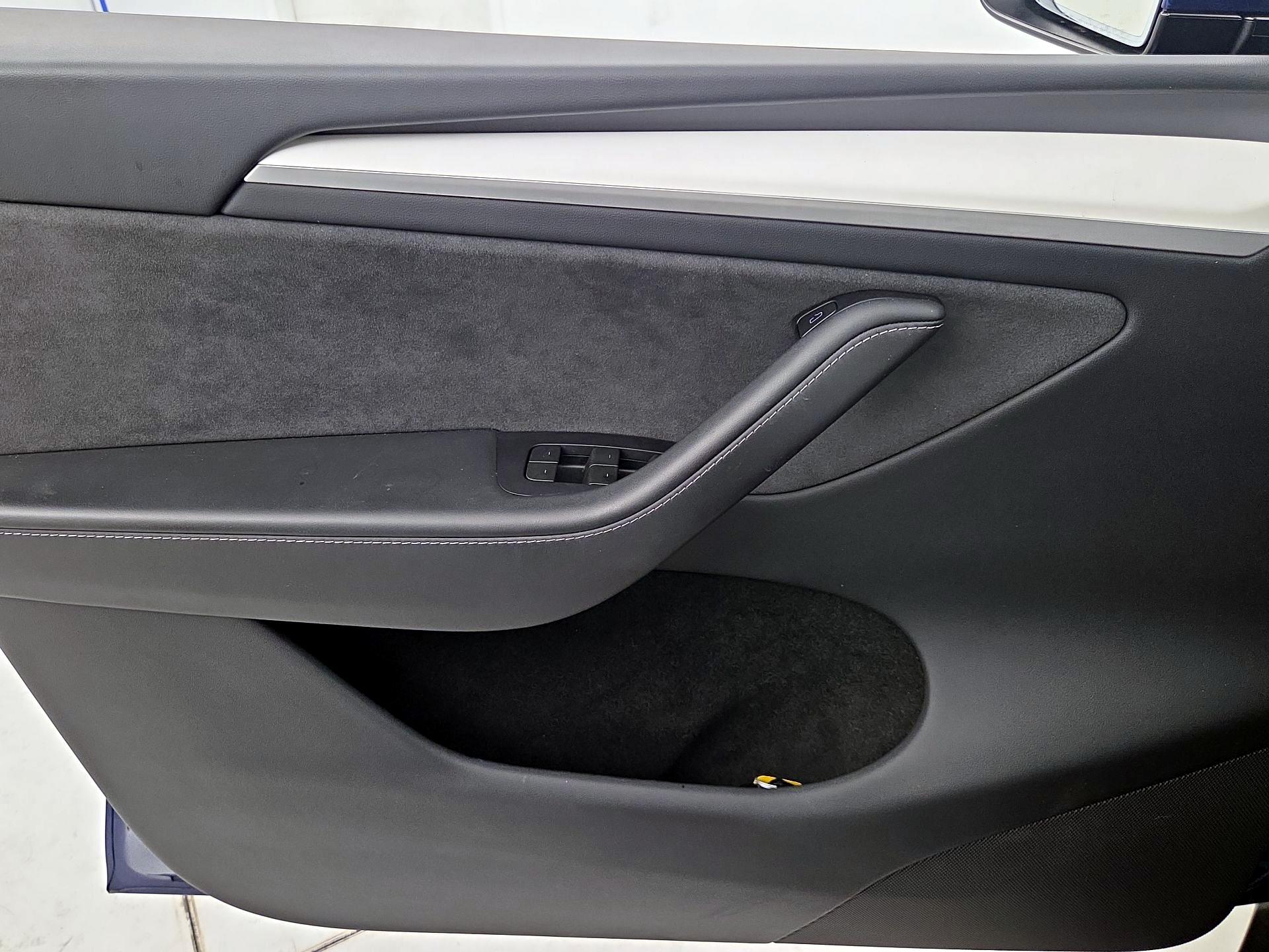 Thumbnail: 2024 Tesla Model Y - 12