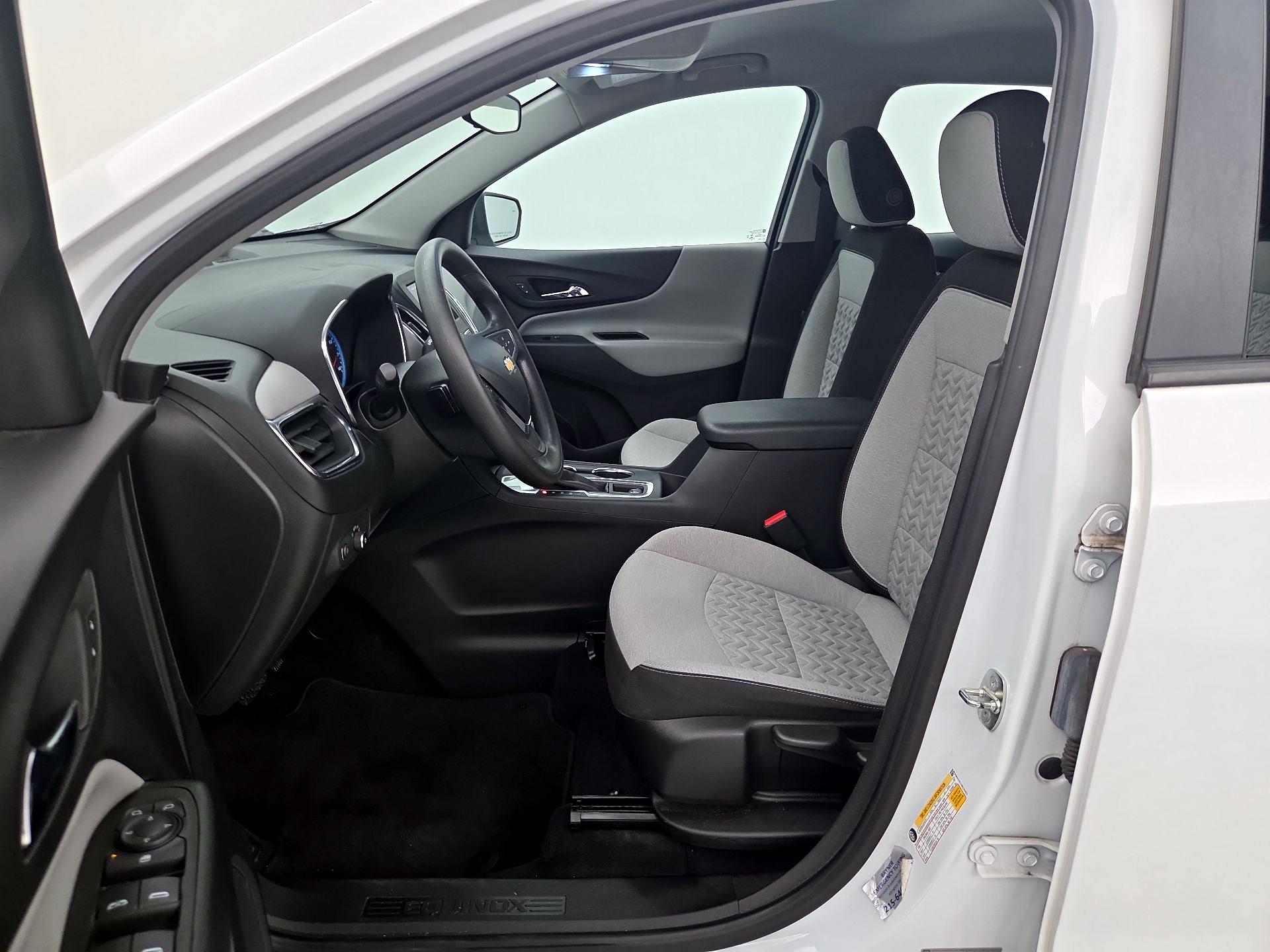 Thumbnail: 2022 Chevrolet Equinox - 11