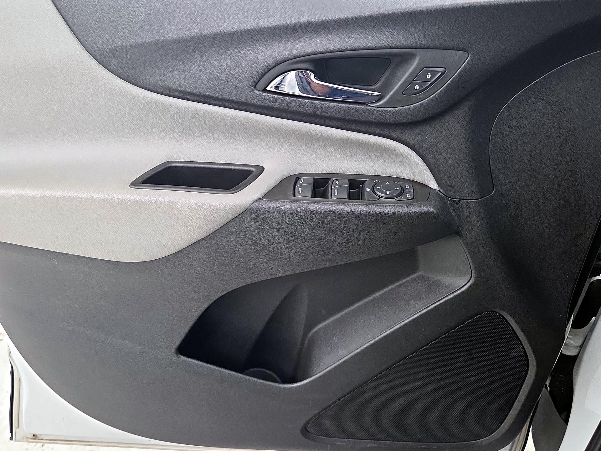 Thumbnail: 2022 Chevrolet Equinox - 12