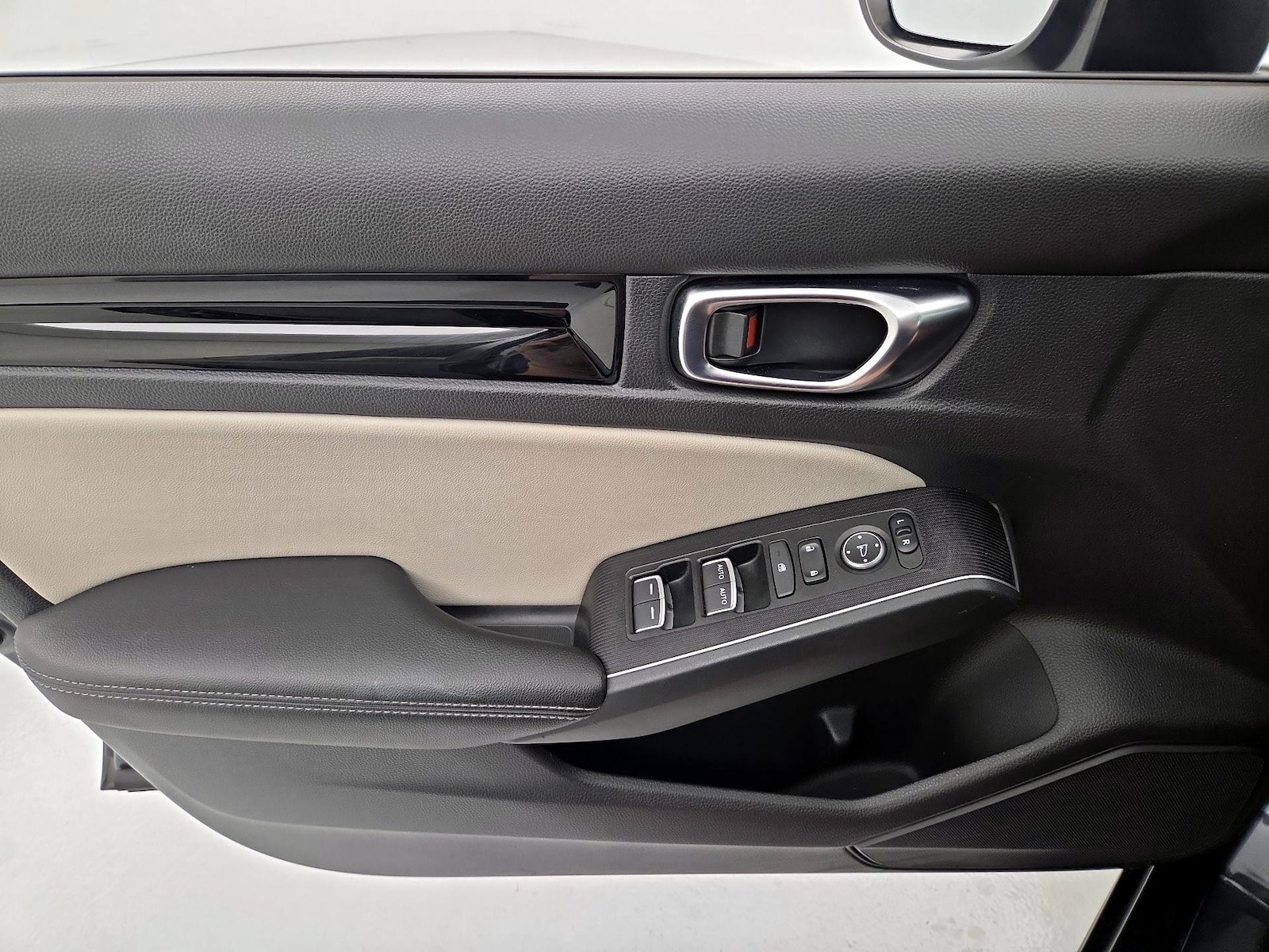 2022 Honda Civic Hatchback Sport Touring - Photo 13