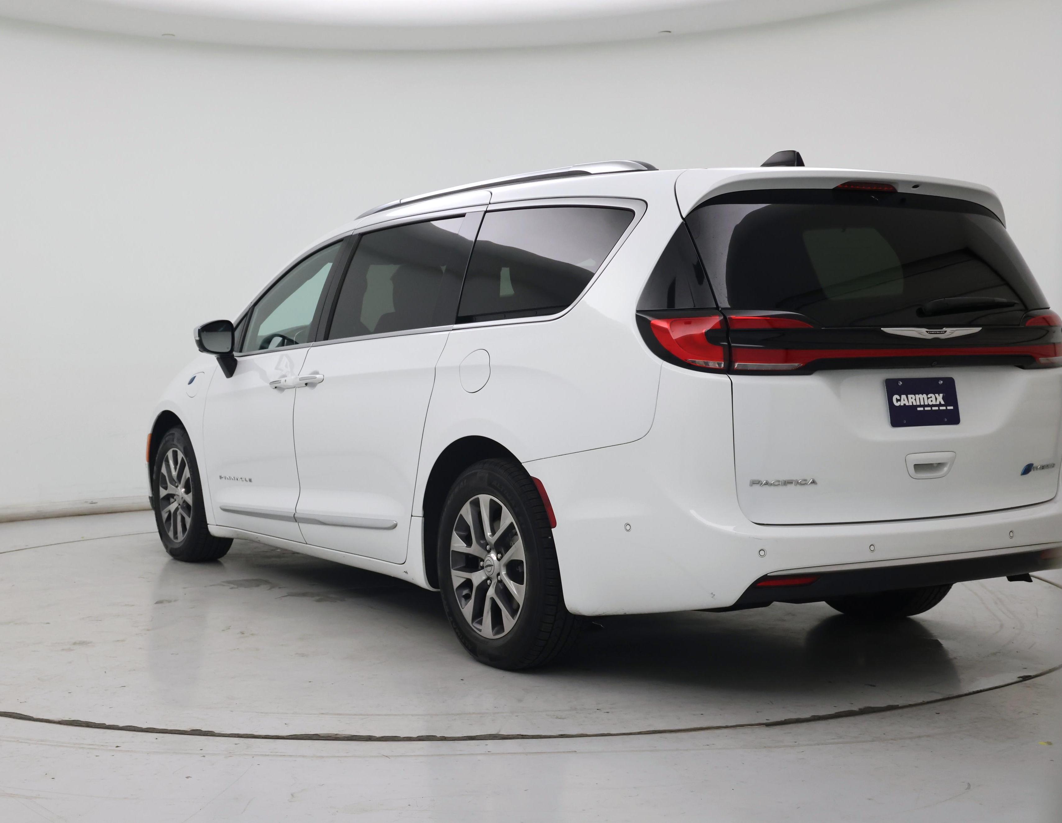 Thumbnail: 2023 Chrysler Pacifica - 2