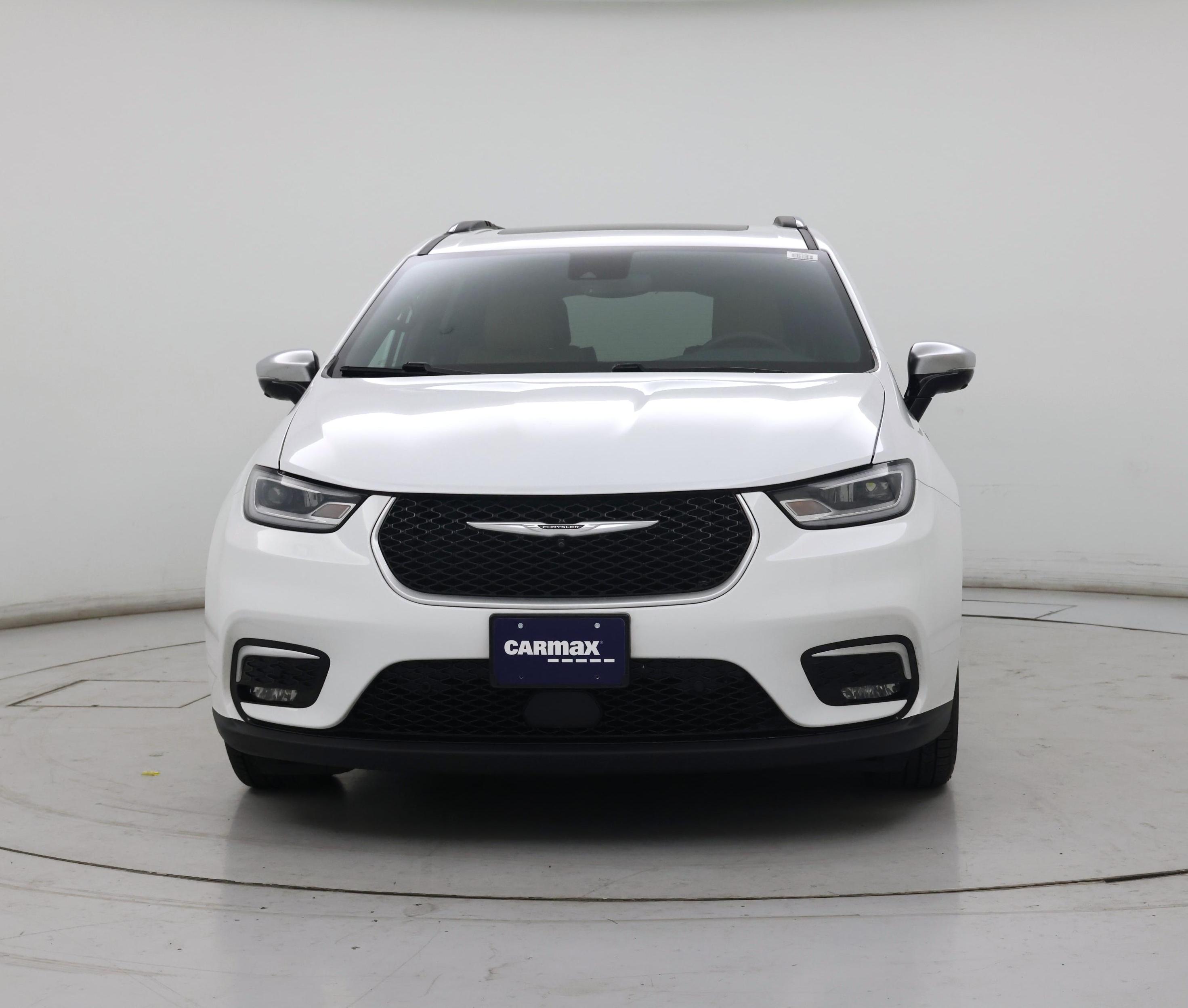 Thumbnail: 2023 Chrysler Pacifica - 5