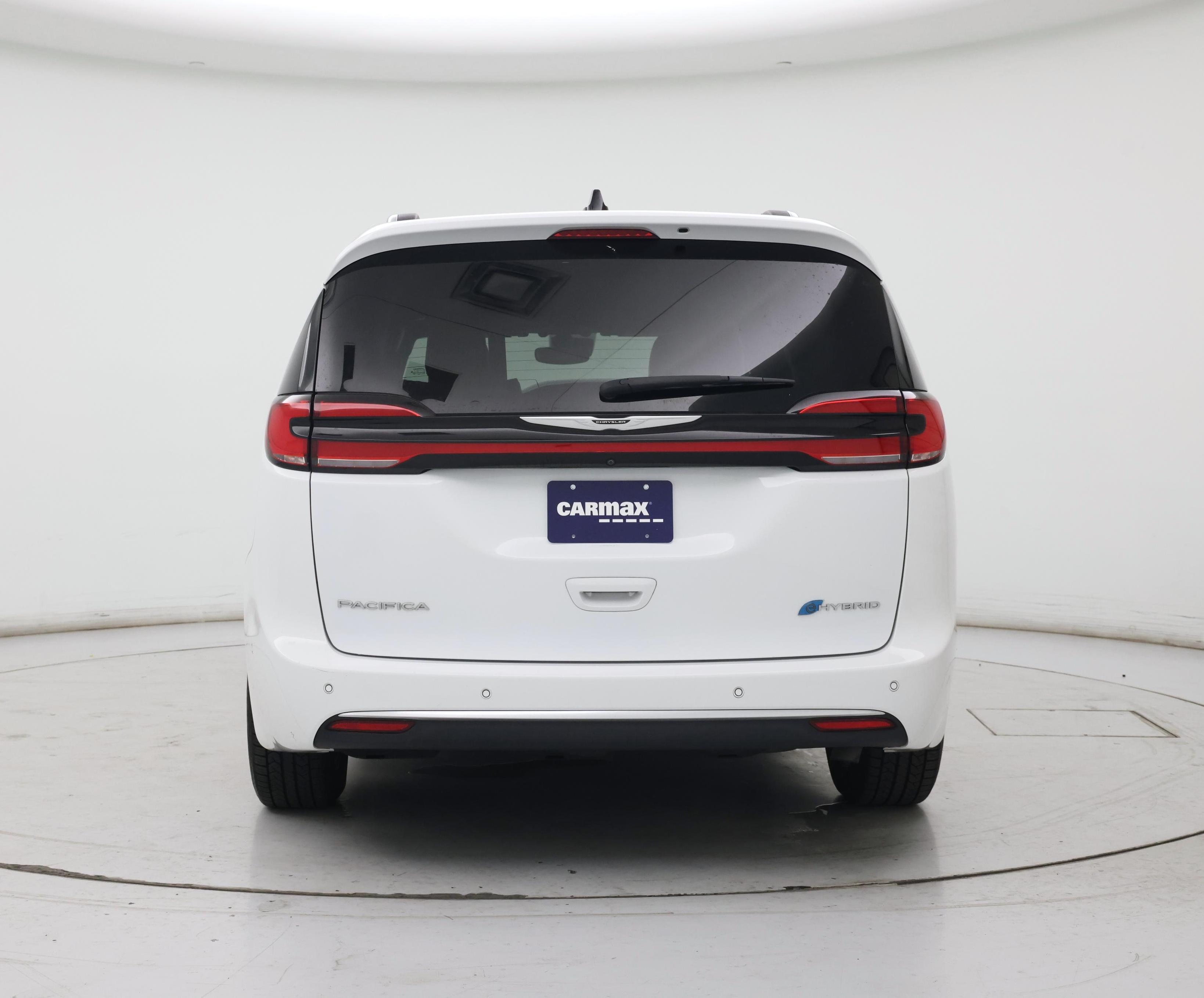 Thumbnail: 2023 Chrysler Pacifica - 6