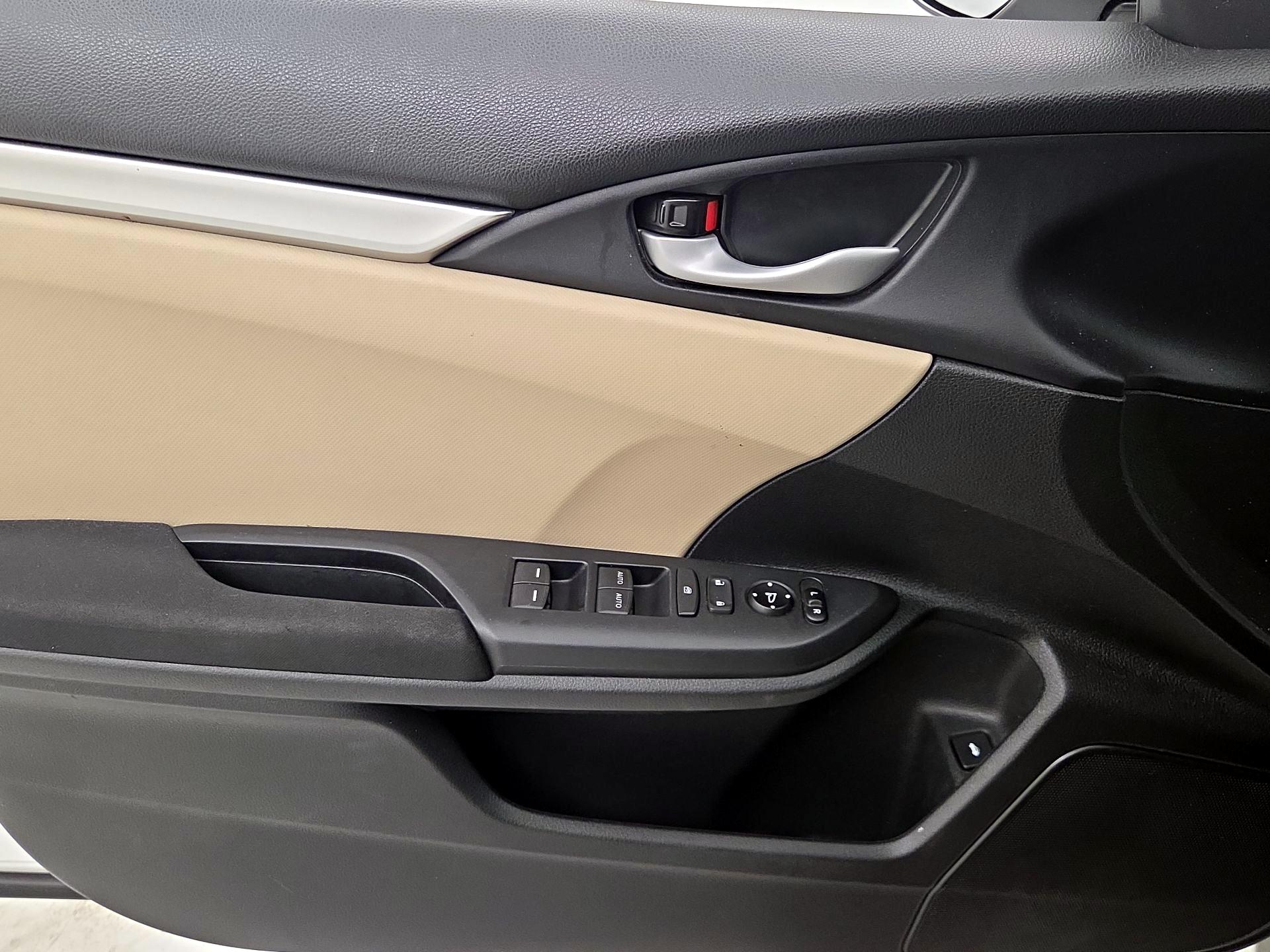 Thumbnail: 2019 Honda Civic - 12