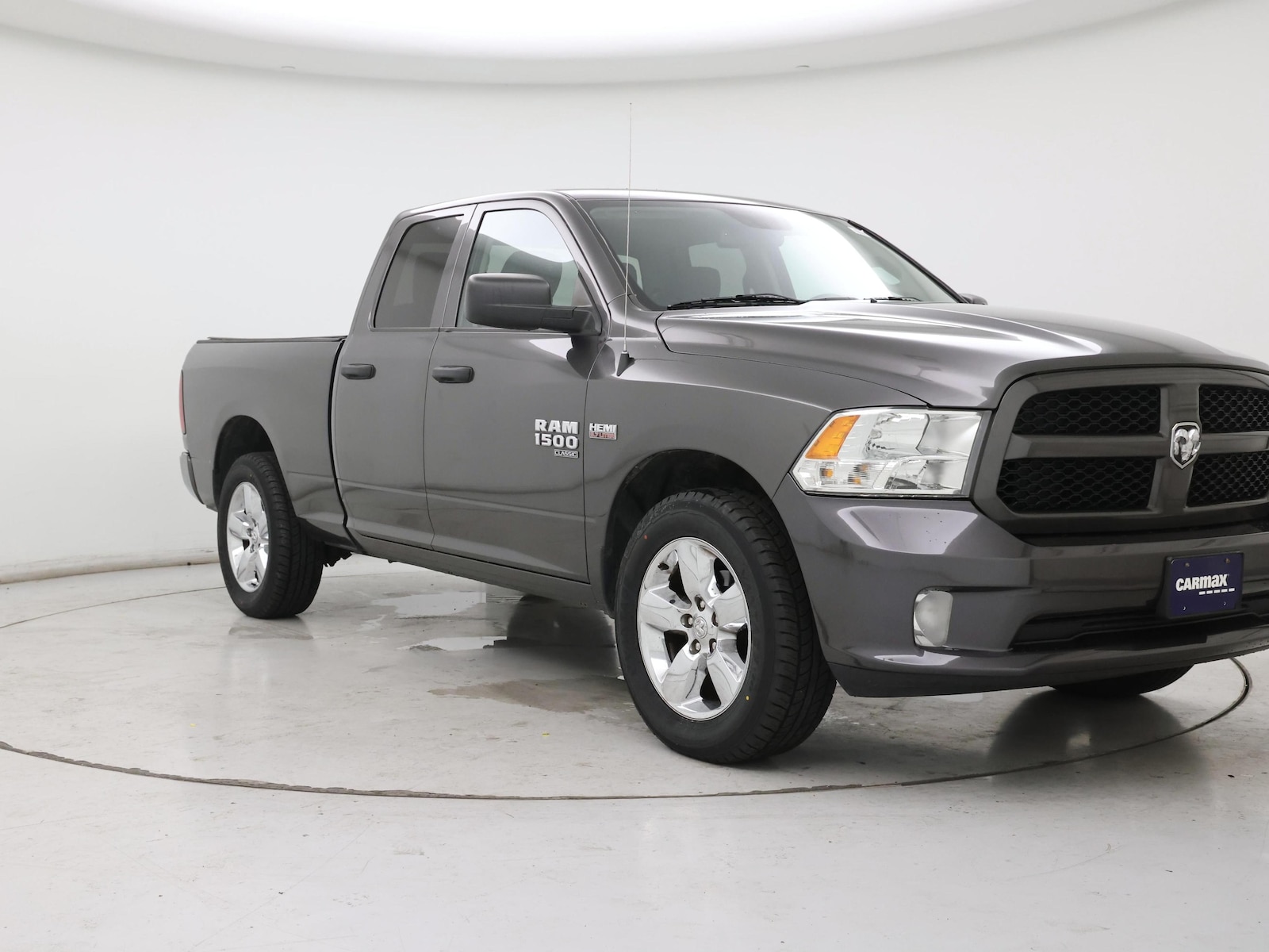 2019 RAM Ram 1500 Classic Express - Photo 2