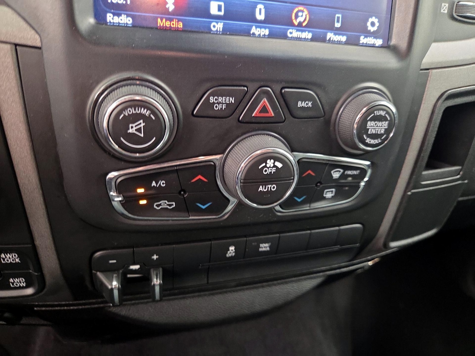 2019 RAM Ram 1500 Classic Express - Photo 17