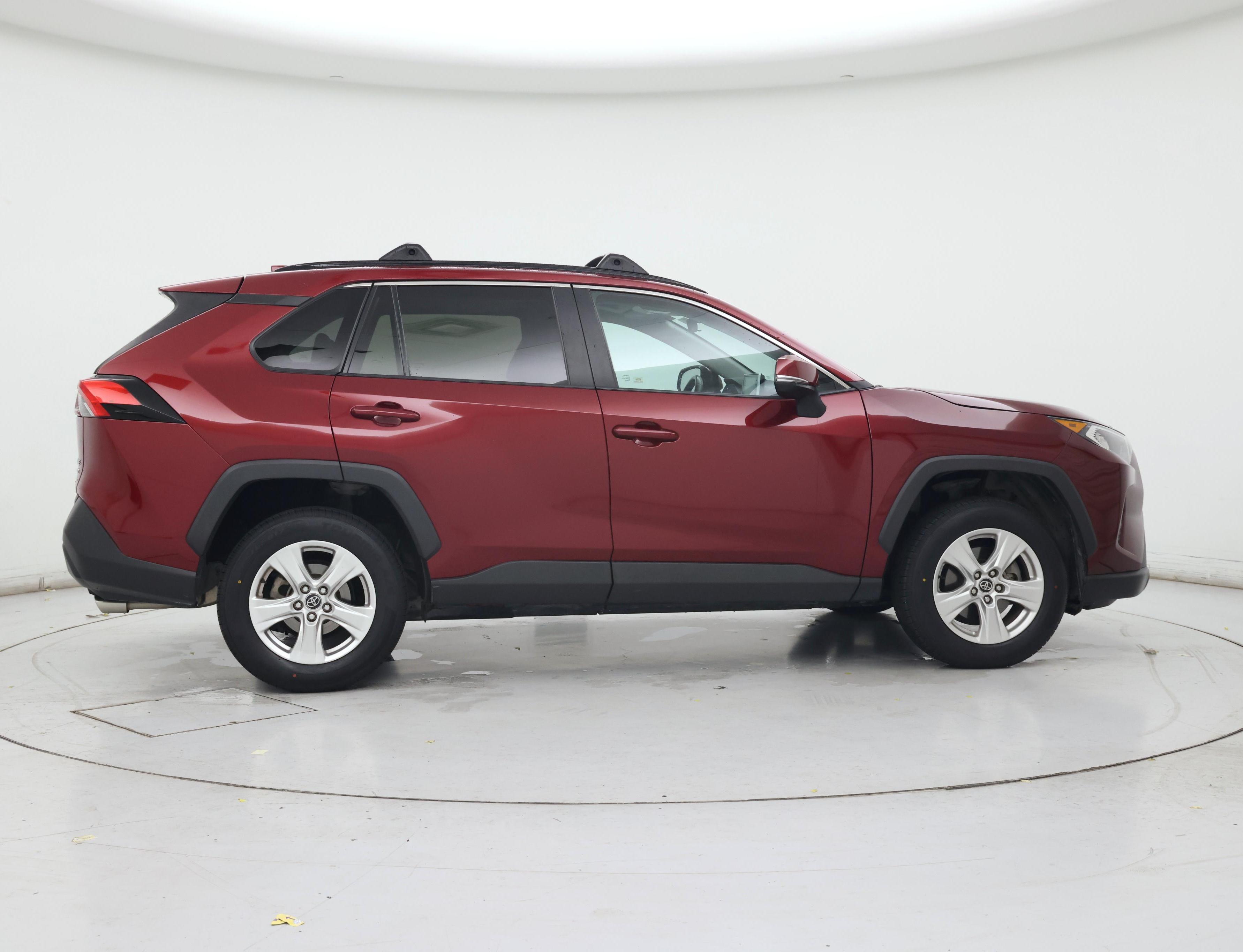 Thumbnail: 2020 Toyota RAV4 - 7
