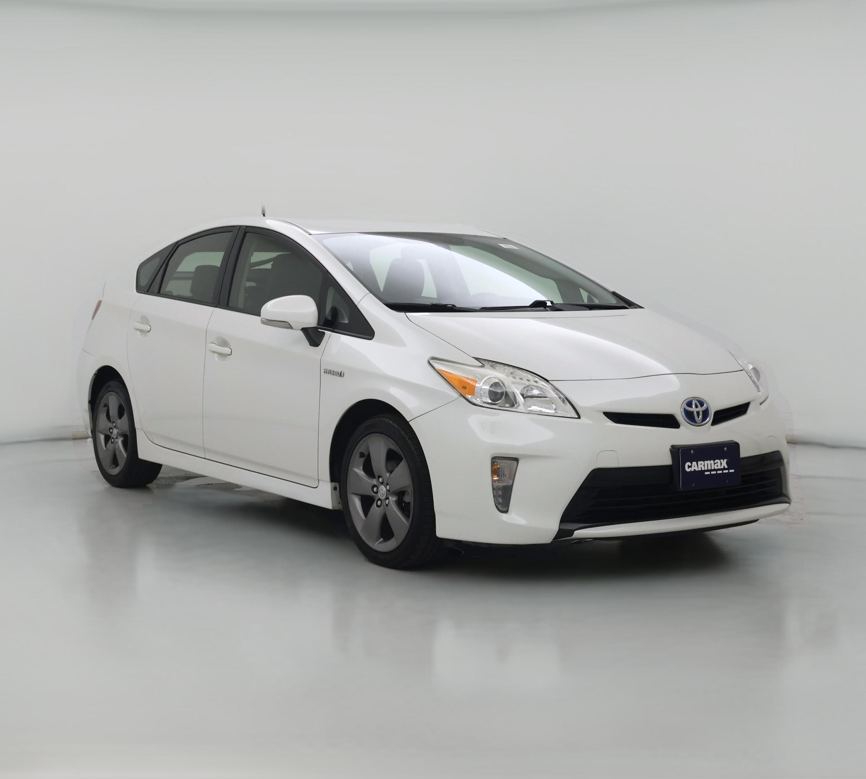 Thumbnail: 2015 Toyota Prius - 1