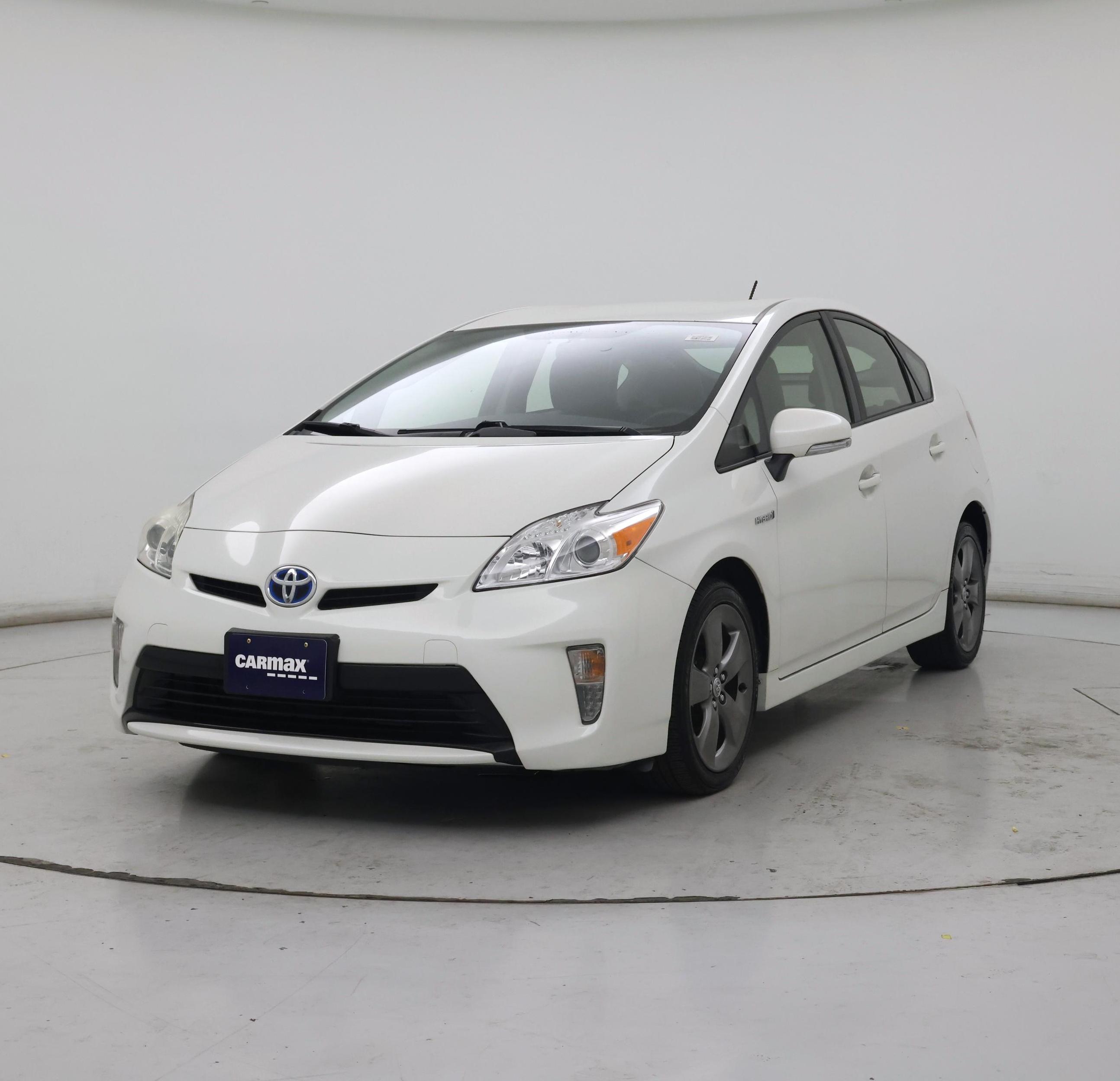 Thumbnail: 2015 Toyota Prius - 4
