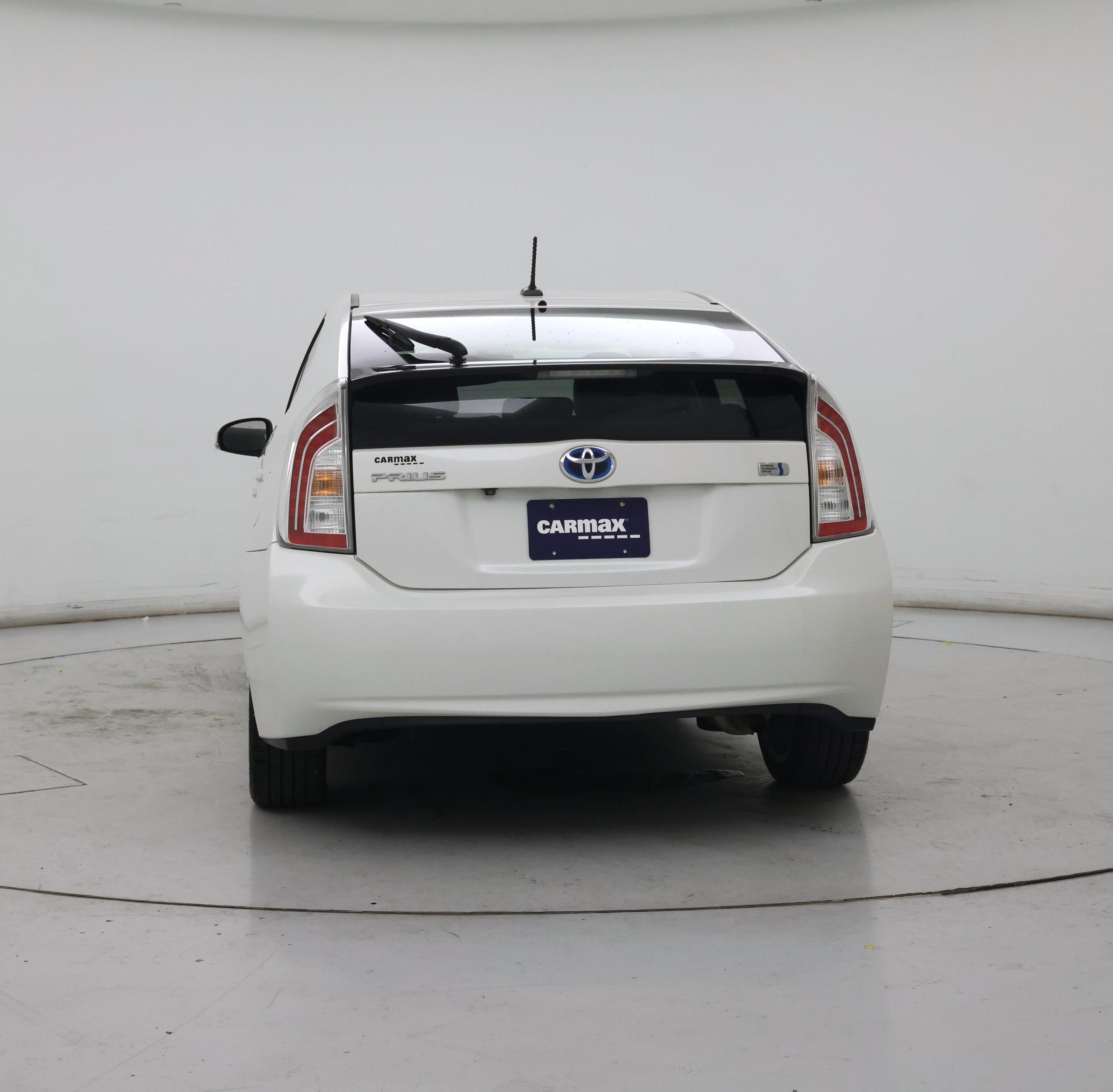 Thumbnail: 2015 Toyota Prius - 6