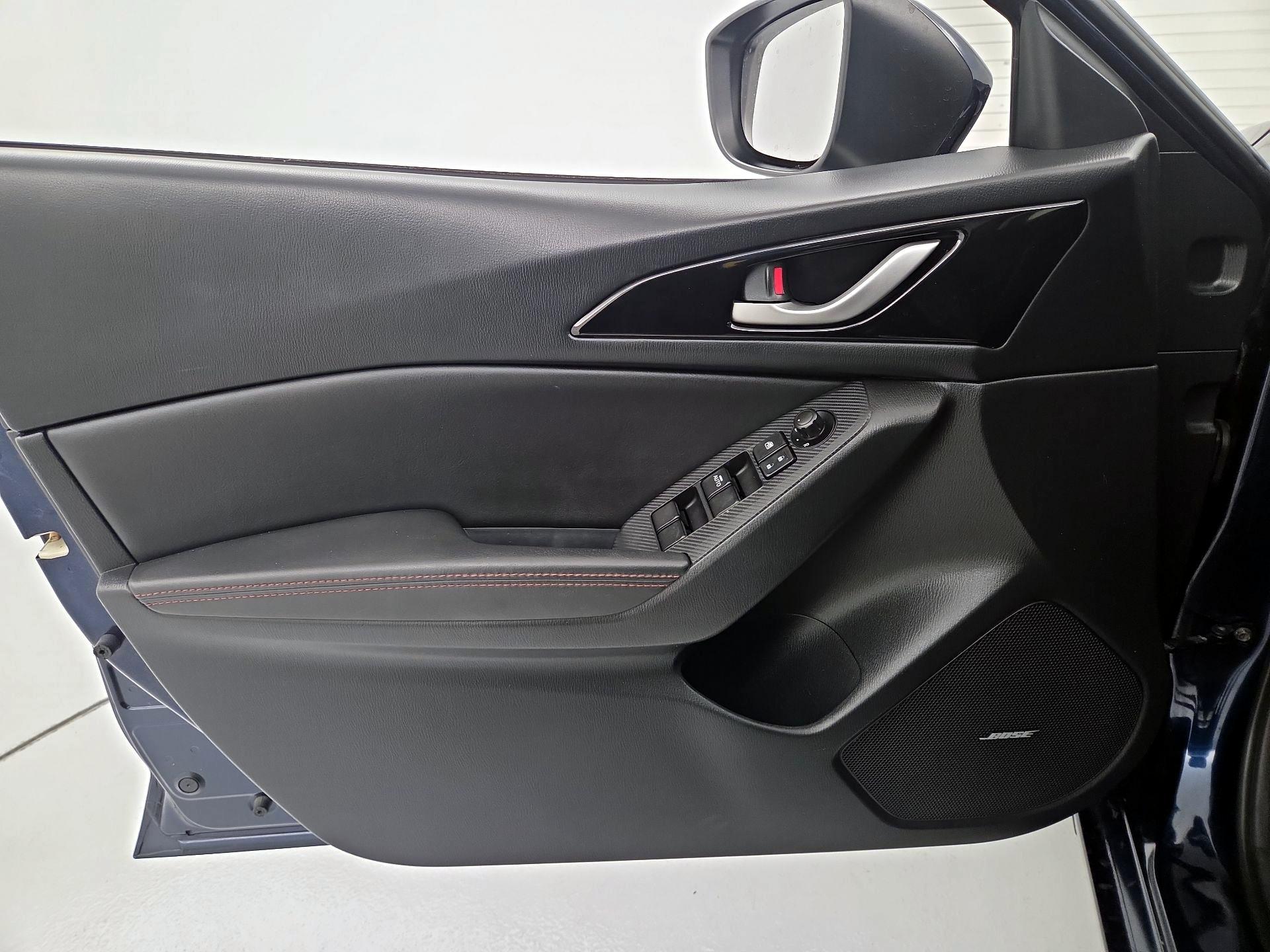 Thumbnail: 2016 Mazda Mazda3 - 12