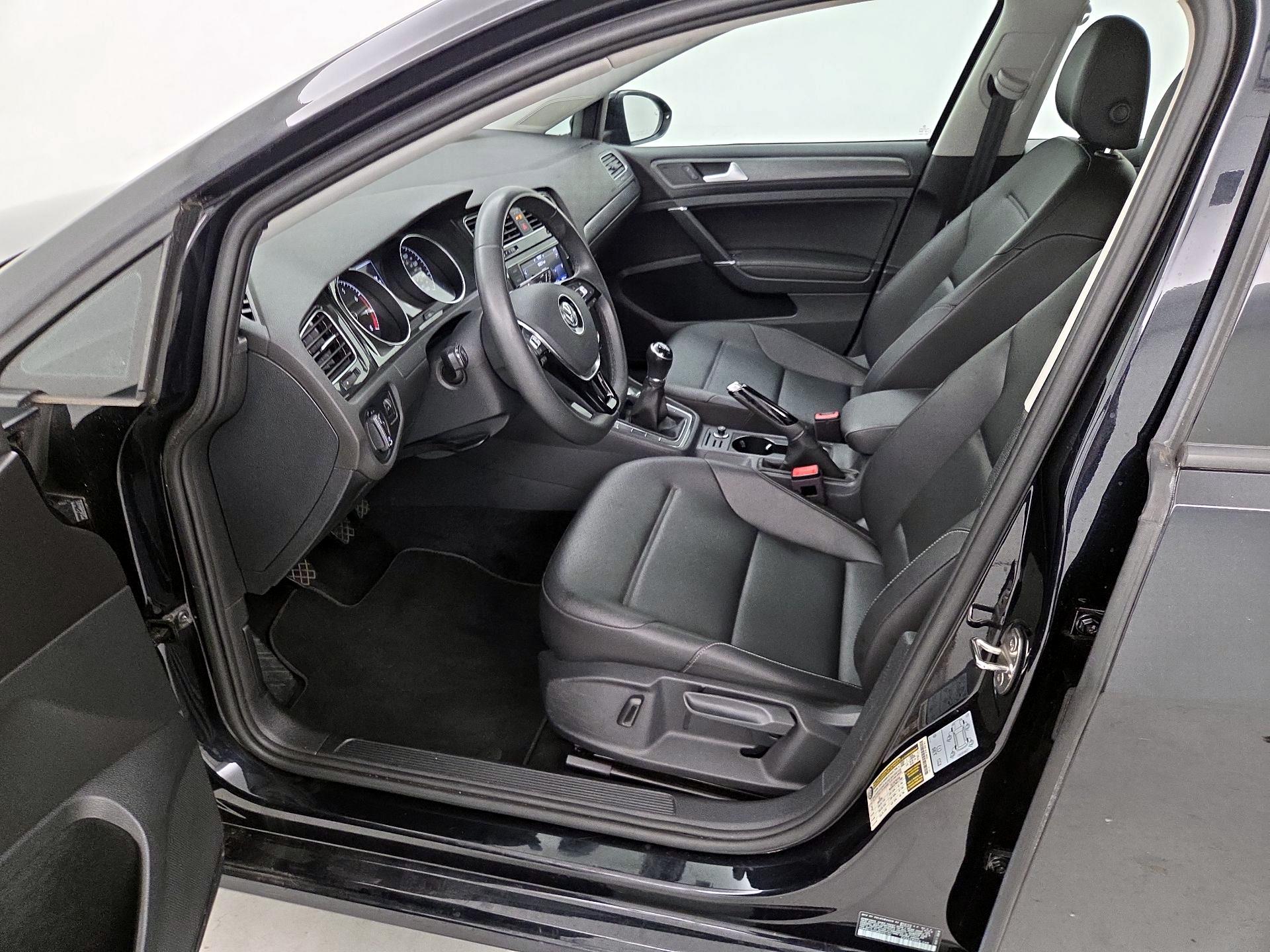 Thumbnail: 2021 Volkswagen Golf - 11