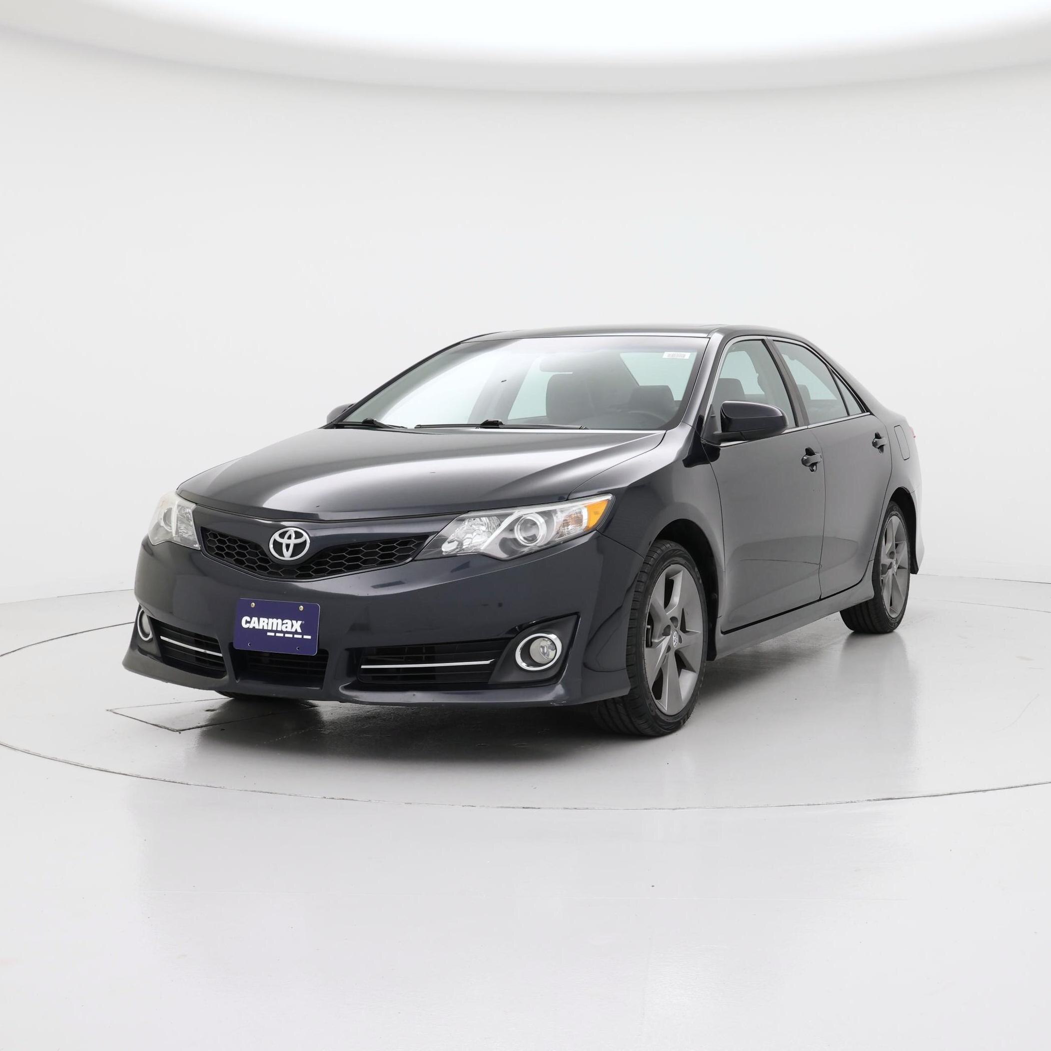 Thumbnail: 2014 Toyota Camry - 4