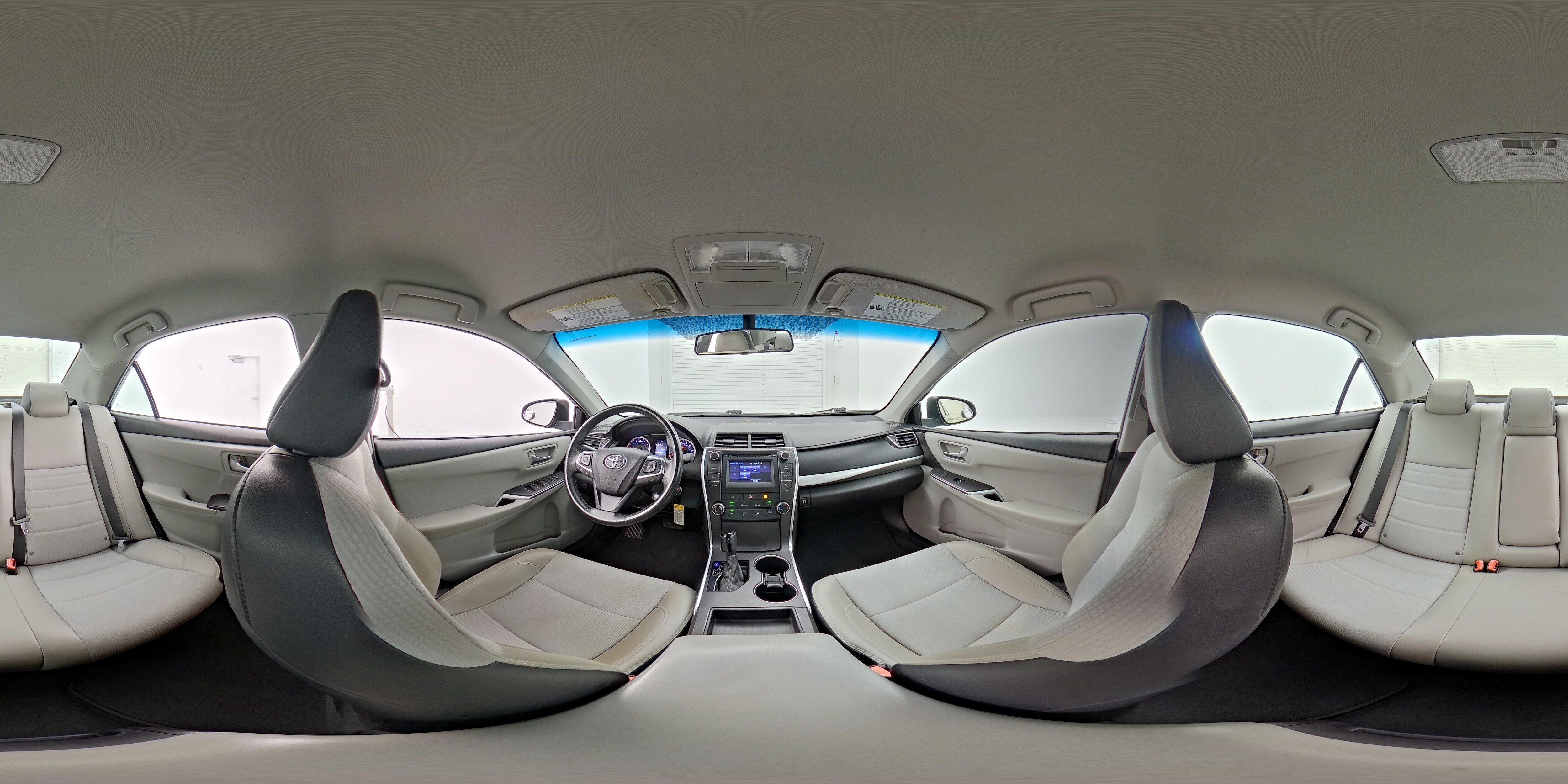 2017 Toyota Camry SE - Photo 24