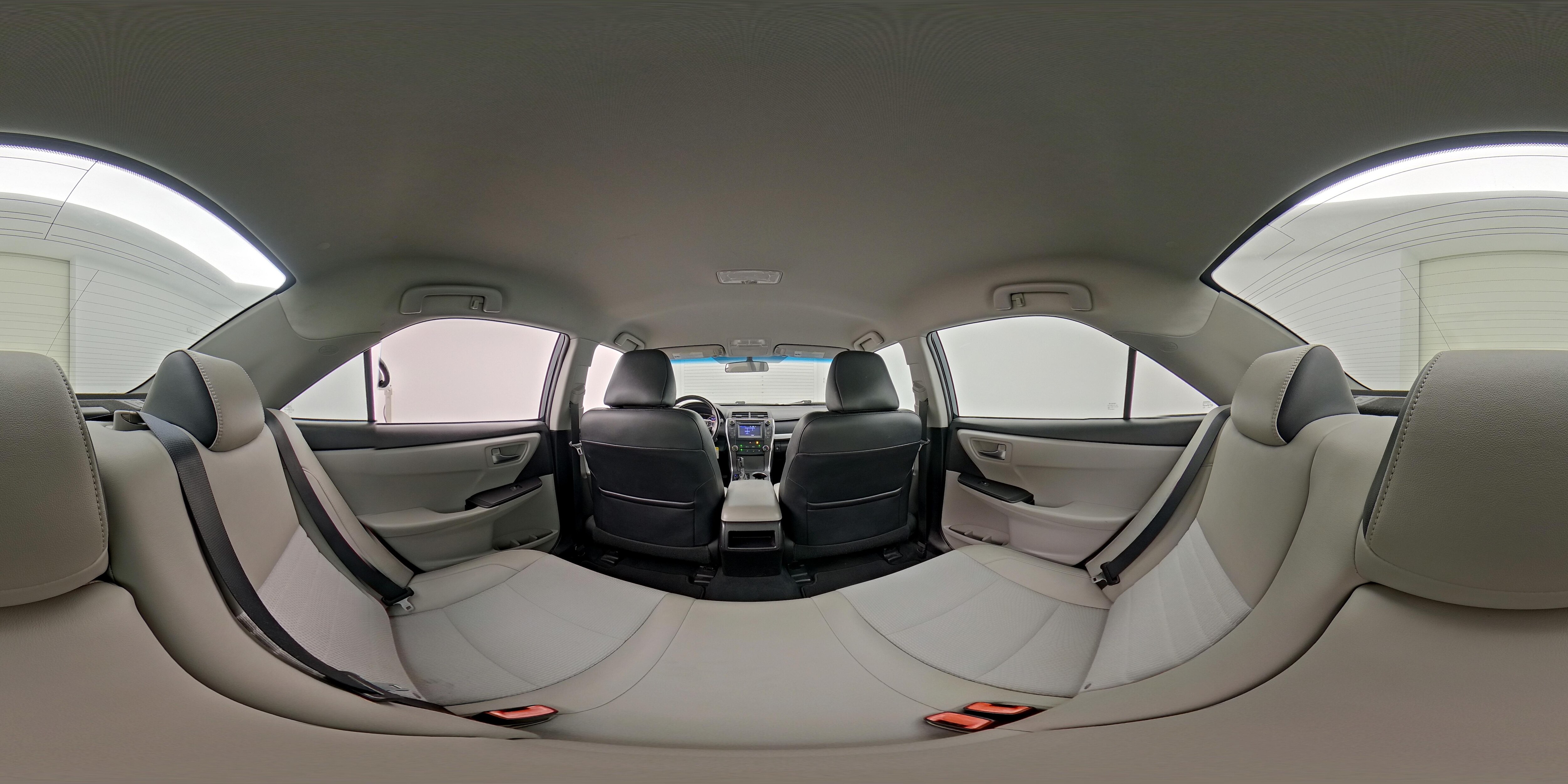 2017 Toyota Camry SE - Photo 25