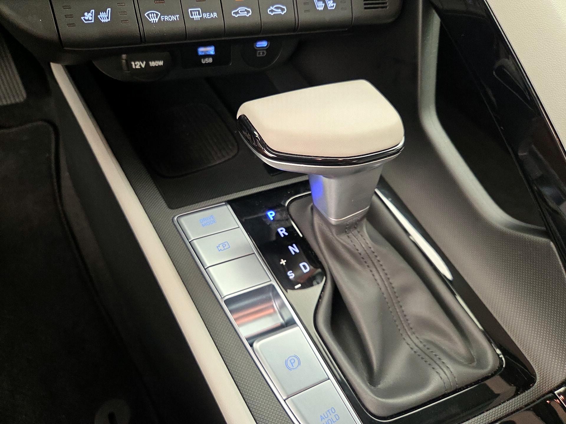 Thumbnail: 2025 Hyundai Elantra - 18