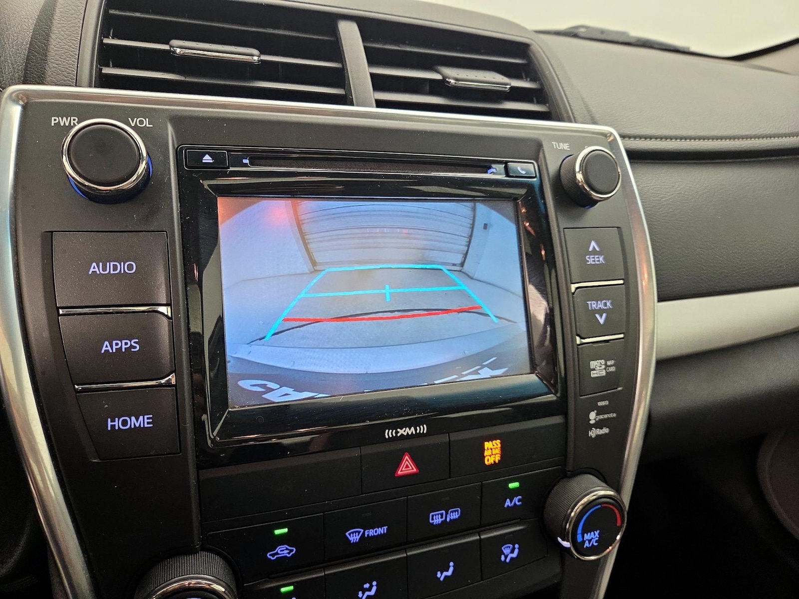 2016 Toyota Camry Special Edition - Photo 15