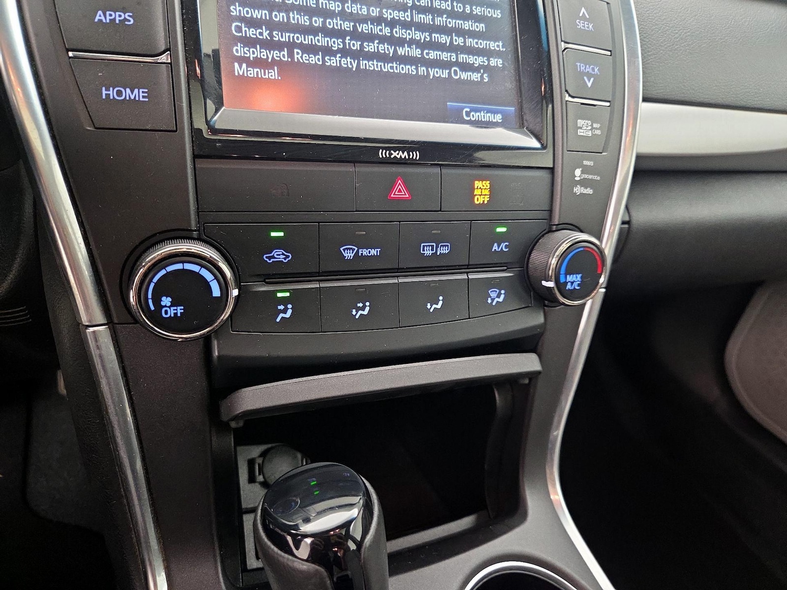 2016 Toyota Camry Special Edition - Photo 17