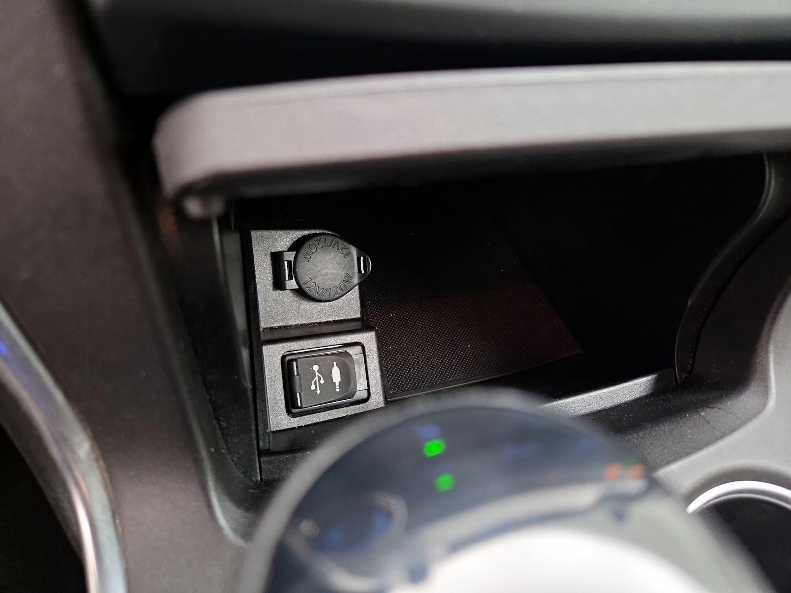 2016 Toyota Camry Special Edition - Photo 19