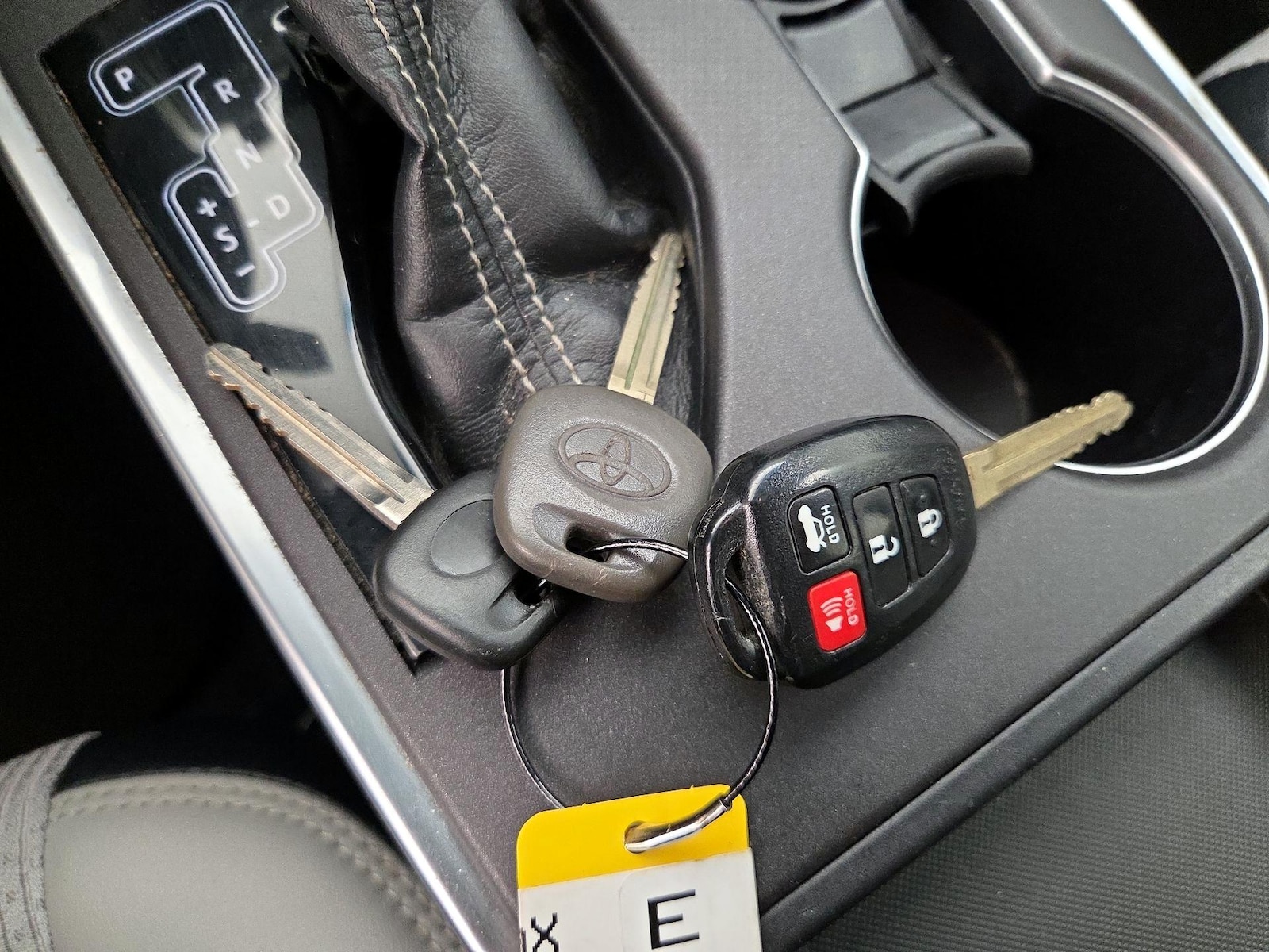 2016 Toyota Camry Special Edition - Photo 24