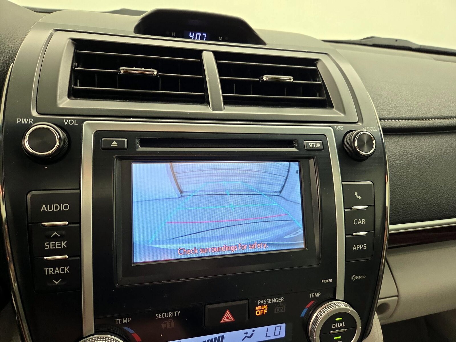 2014 Toyota Camry XLE - Photo 15
